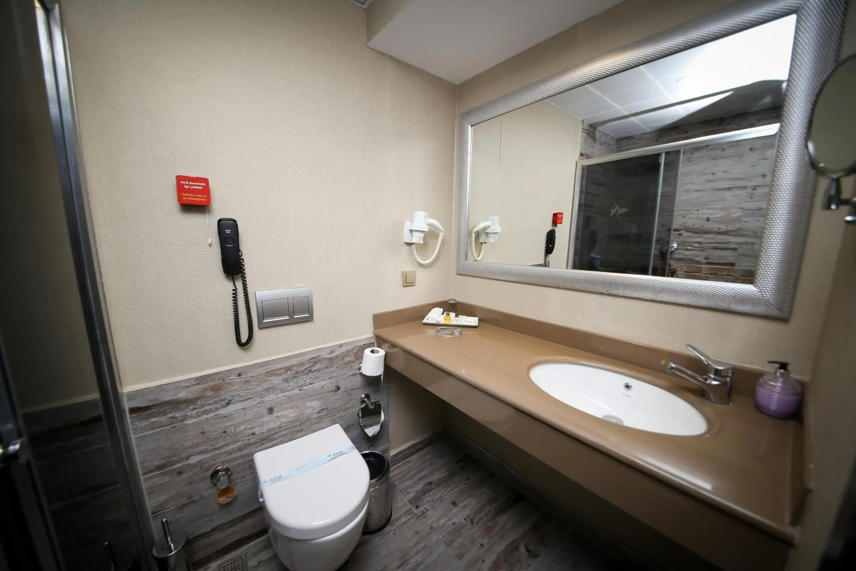 Bathroom in Asya Hotel