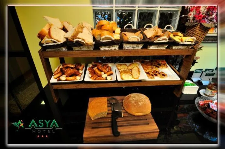 Food and drinks in Asya Hotel