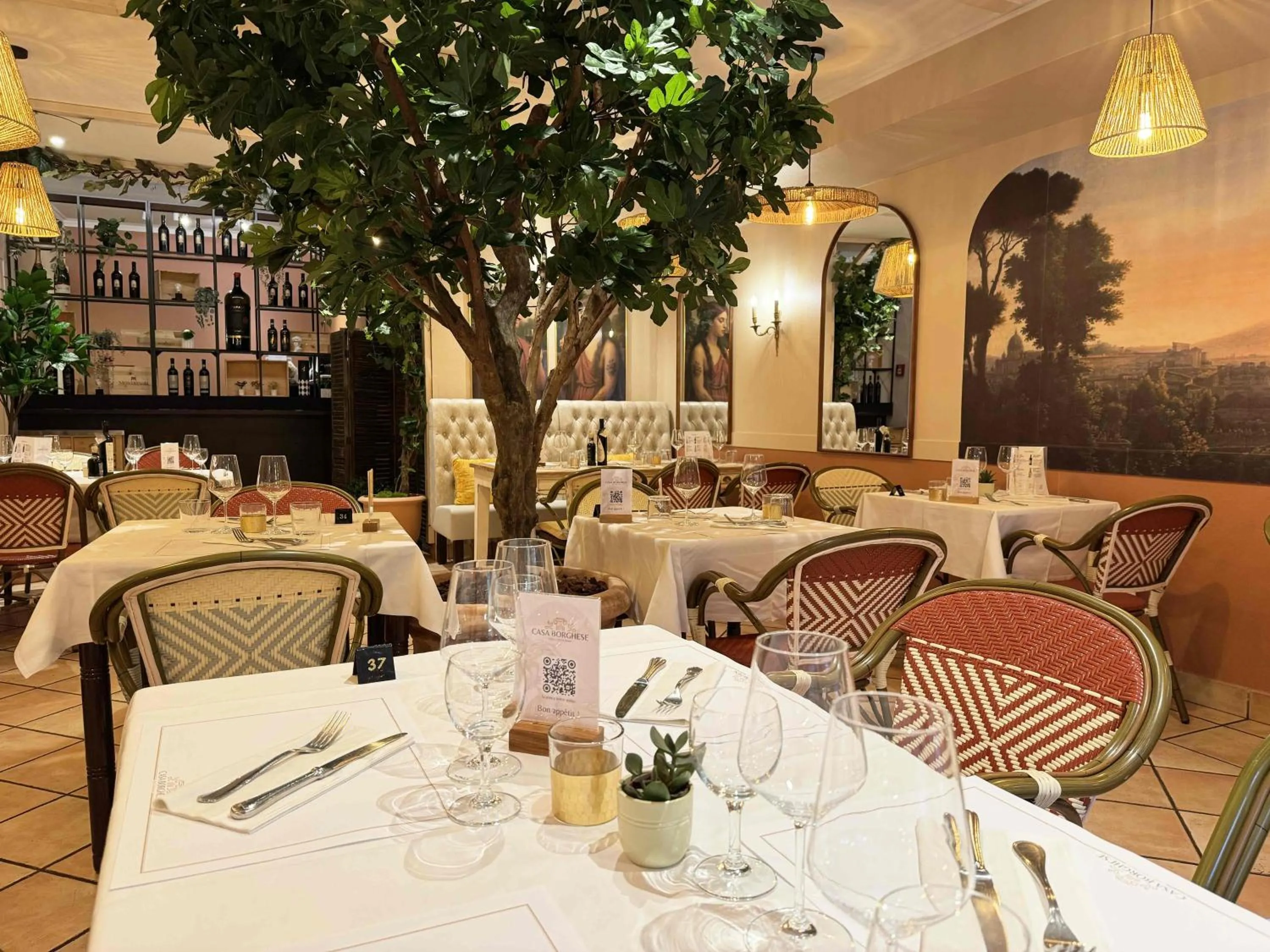 Restaurant/places to eat in Hotel Casa Borghese