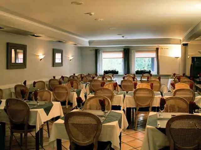 Restaurant/places to eat in Hotel Castello Borghese
