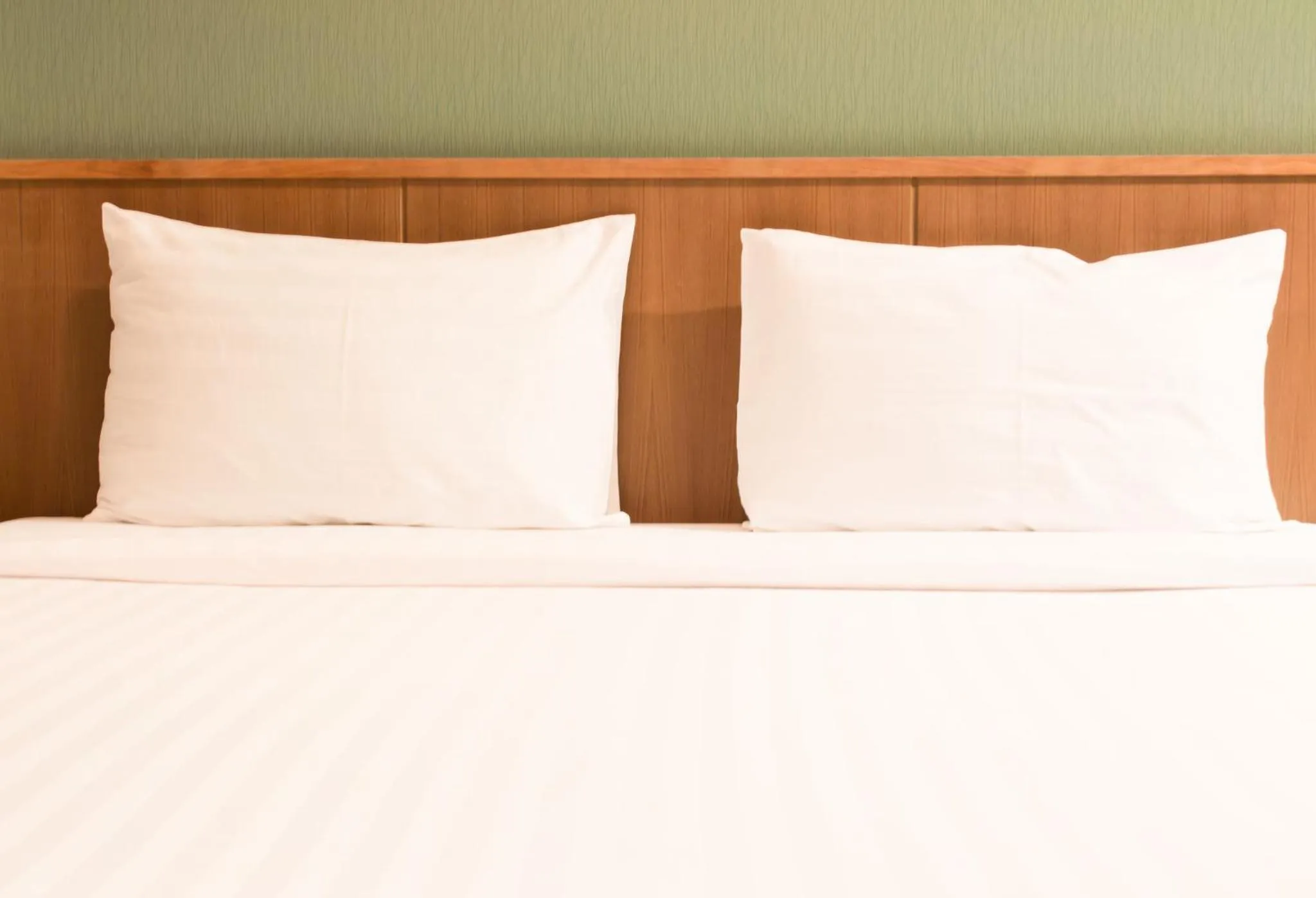 Photo of the whole room, Bed in Garner Hotel Lincoln by IHG