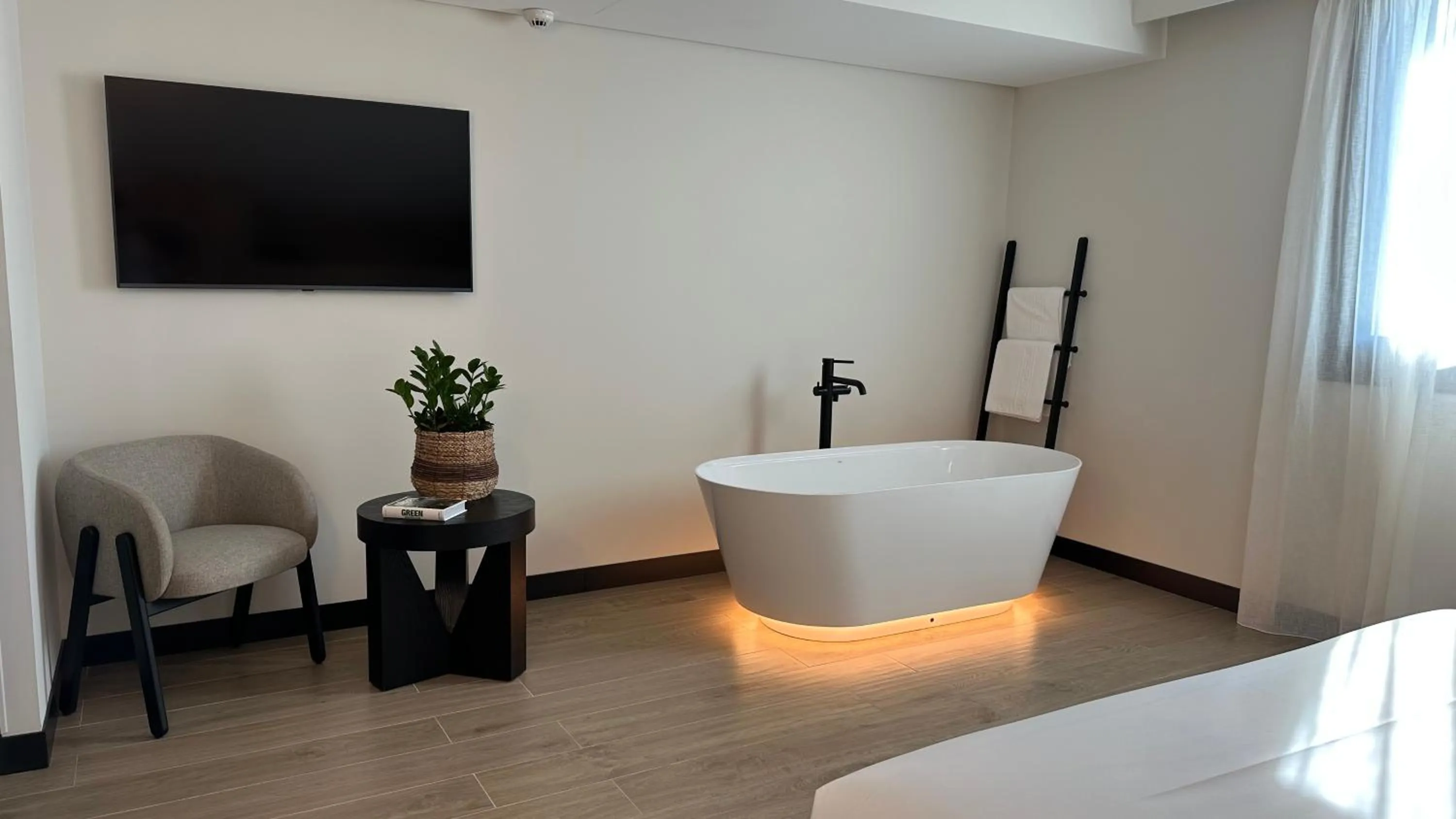 Photo of the whole room, Bed in Hotel Delfin Azul