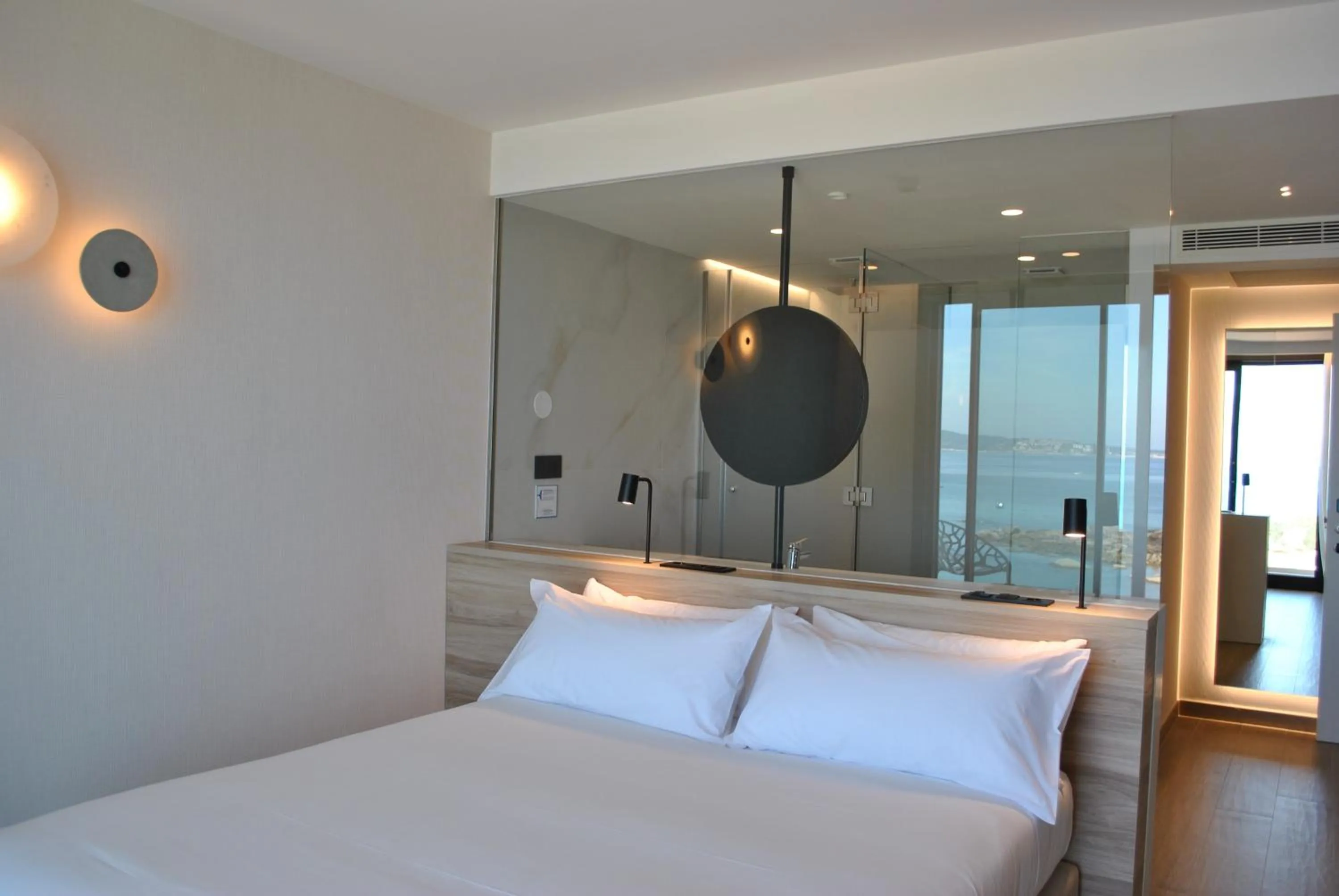 Photo of the whole room, Bed in Hotel Delfin Azul