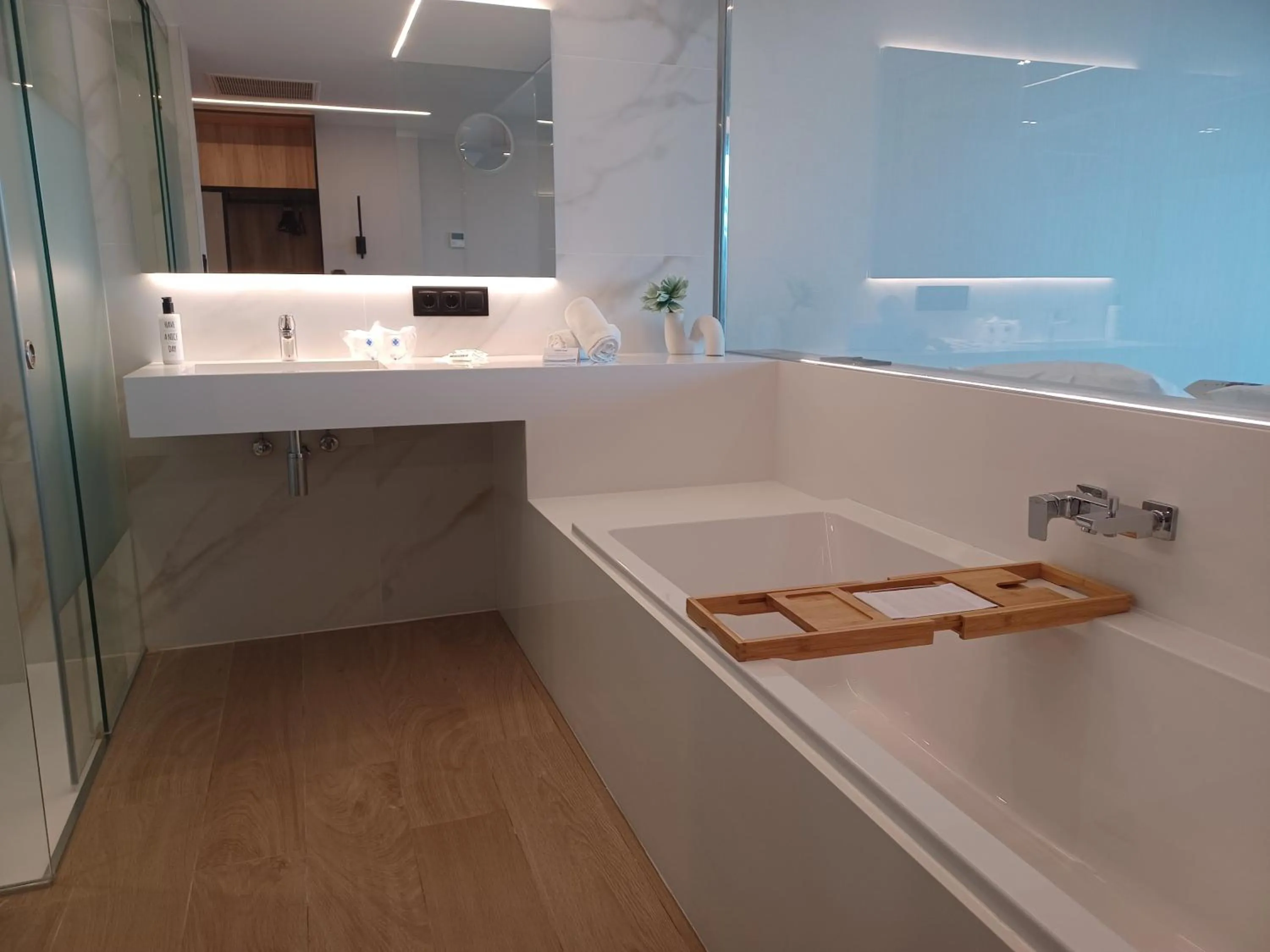 Bath in Hotel Delfin Azul