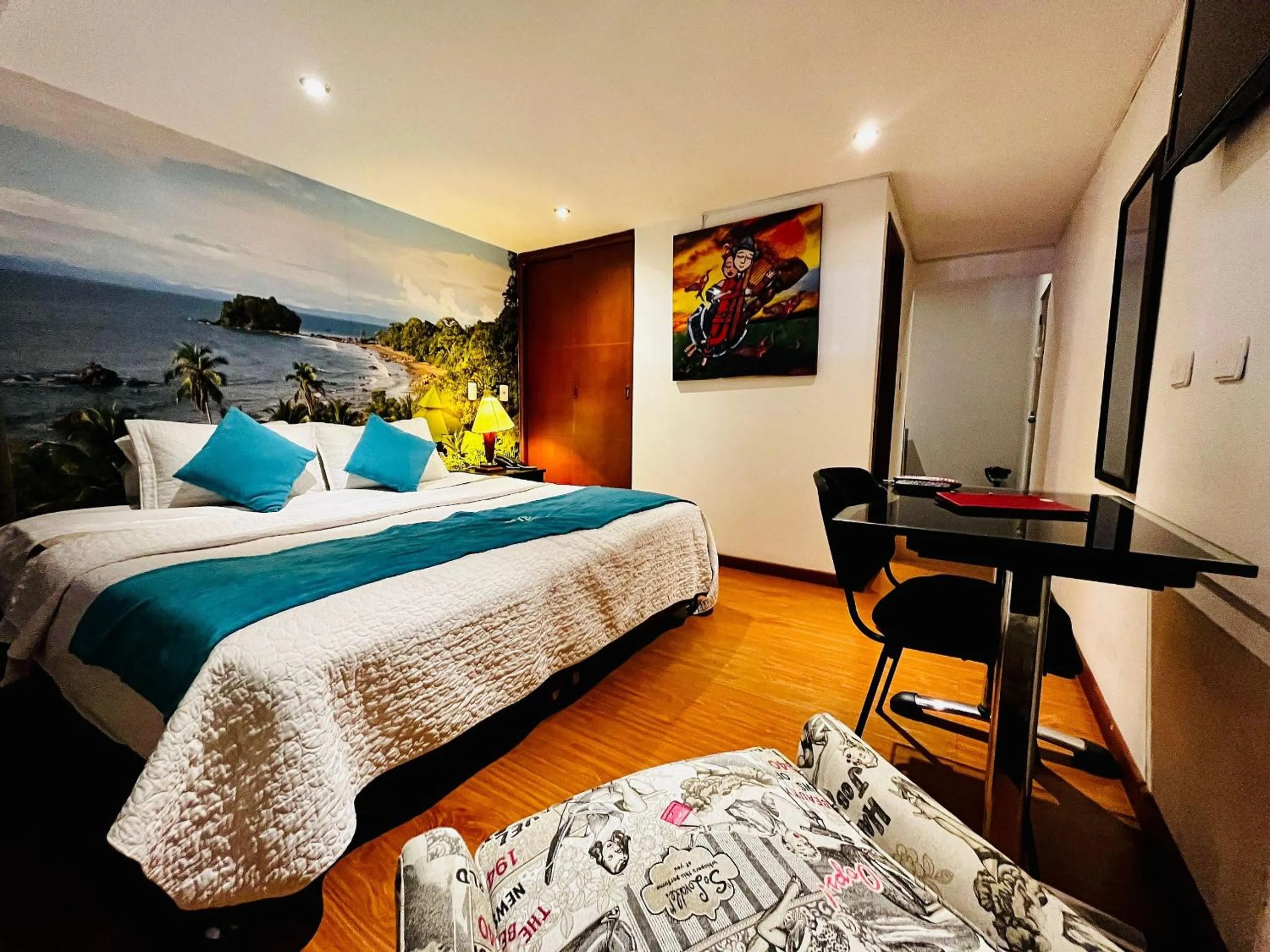 Bedroom, Bed in Hotel Santa Cruz Bogotá