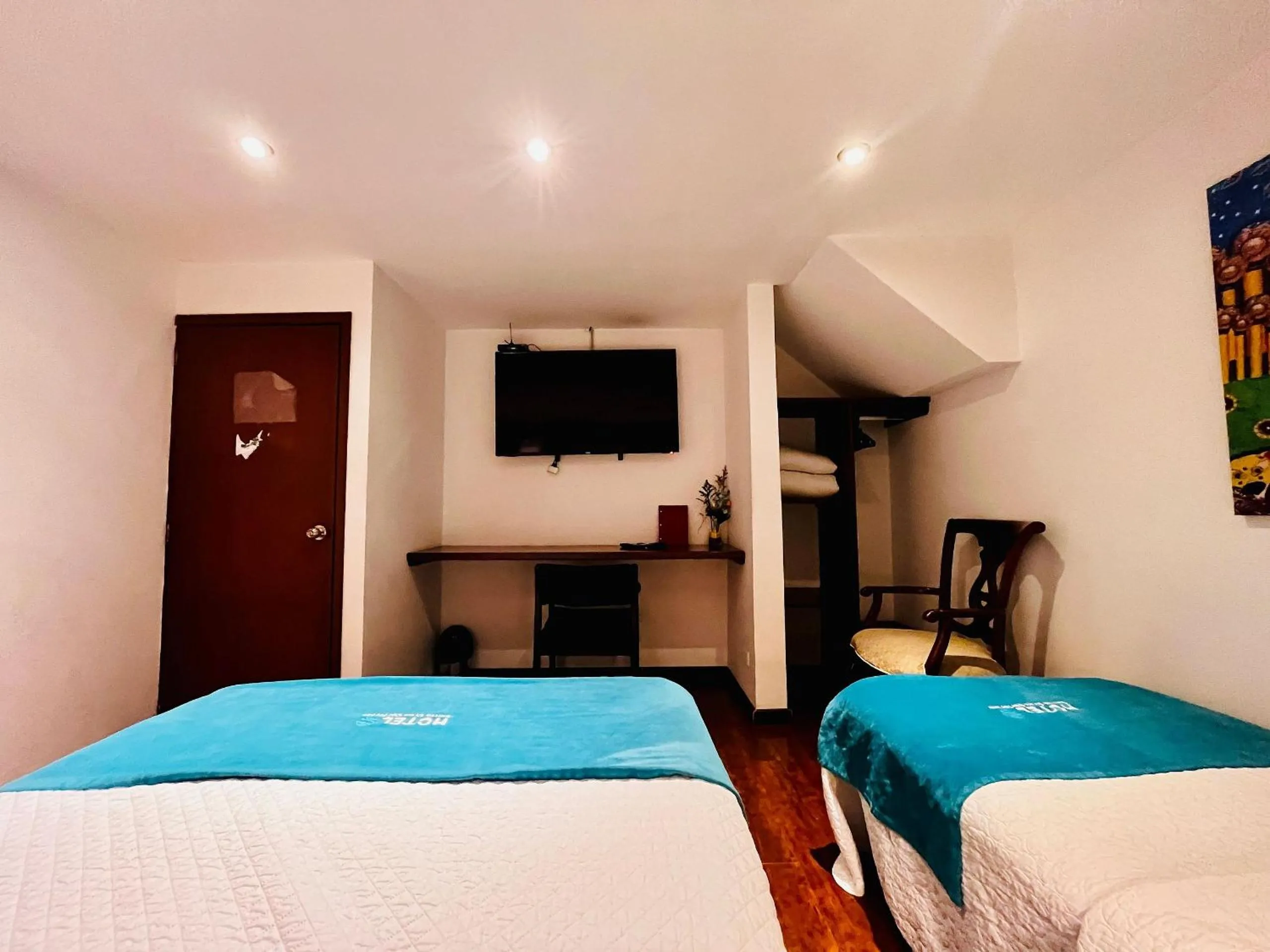 Bedroom, Bed in Hotel Santa Cruz Bogotá