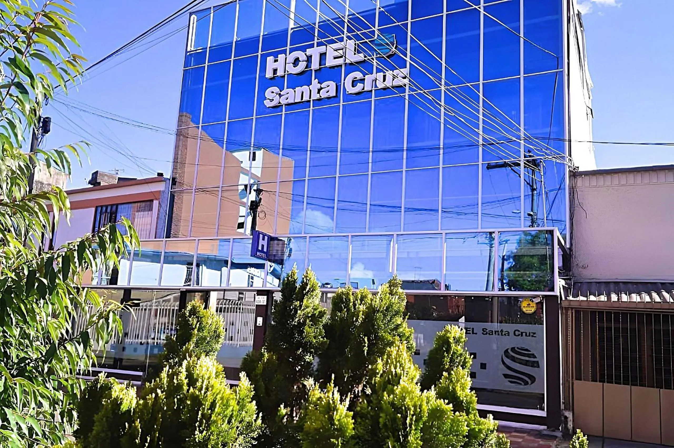 Facade/entrance in Hotel Santa Cruz Bogotá