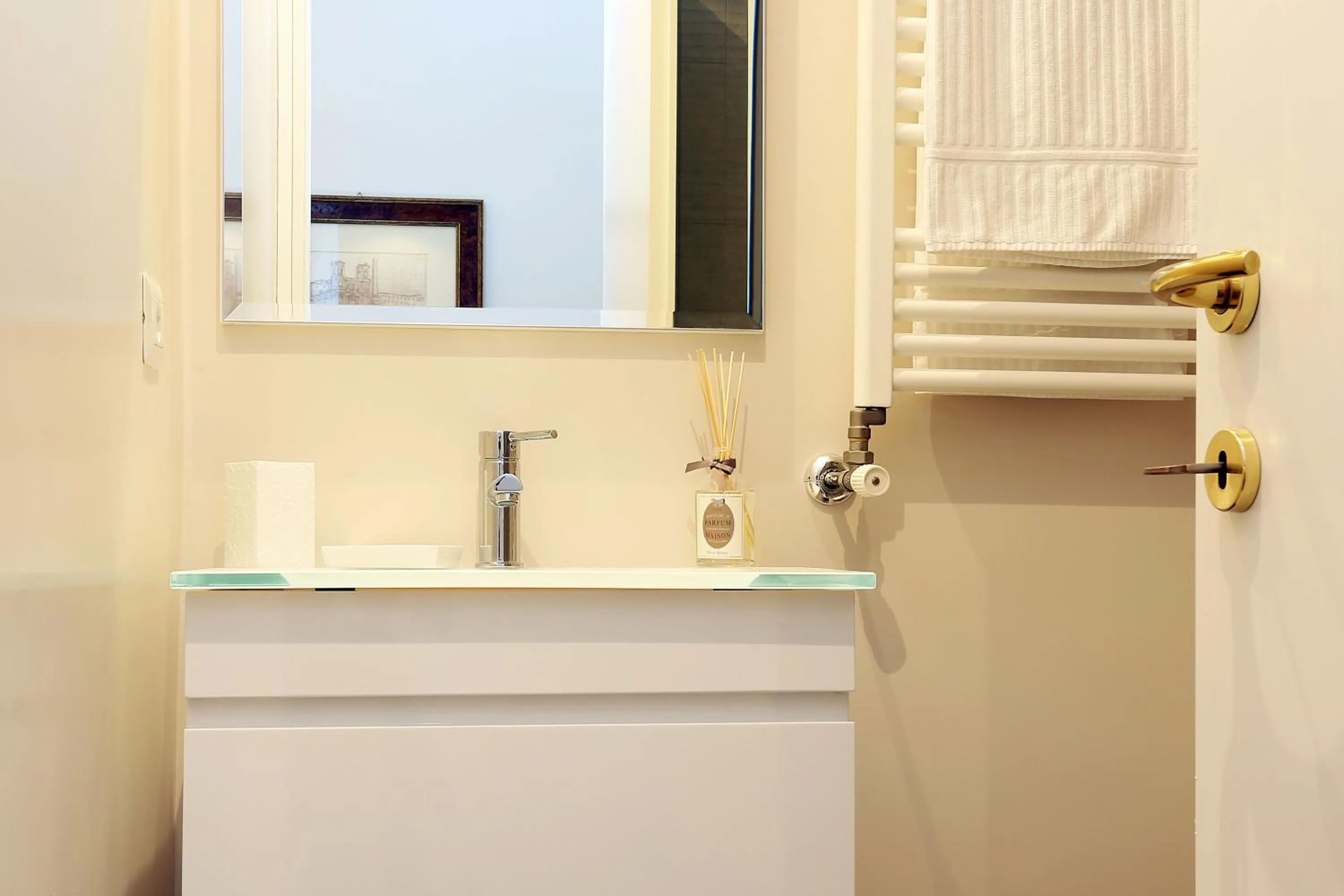 Bathroom in Daplace - Arena House