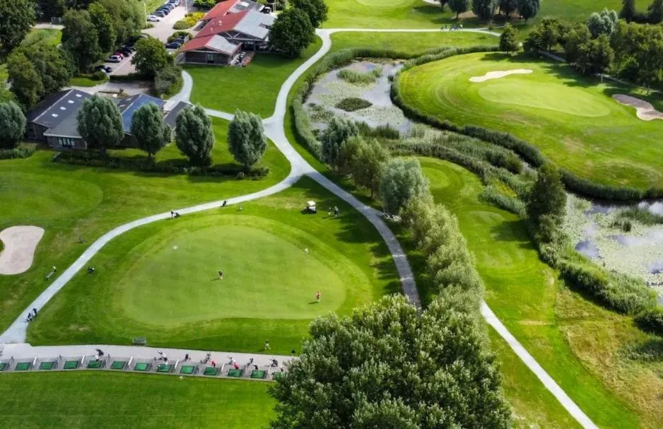 Golfcourse in Hus