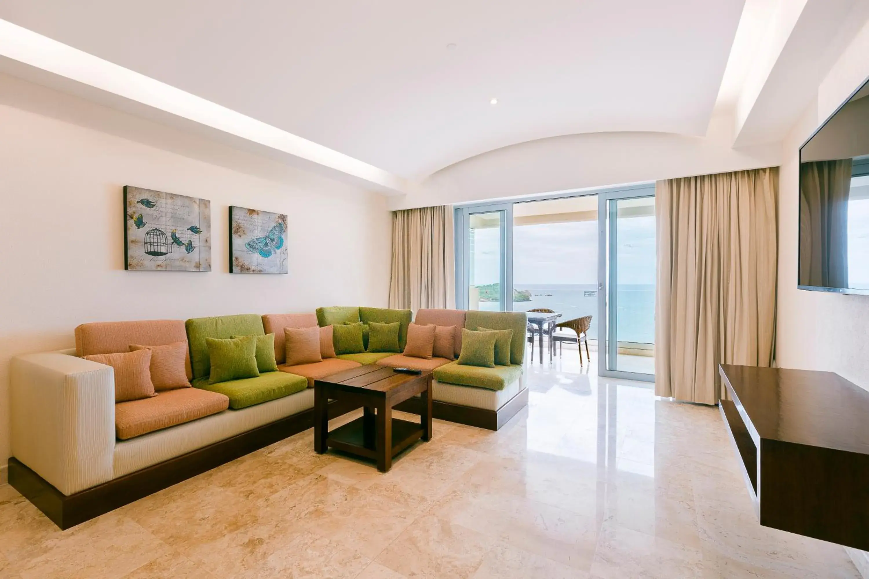 Master Suite in Azul Ixtapa Grand All Inclusive Suites - Spa & Convention Center Master Suite in Azul Ixtapa Grand All Inclusive Suites - Spa & Convention Center