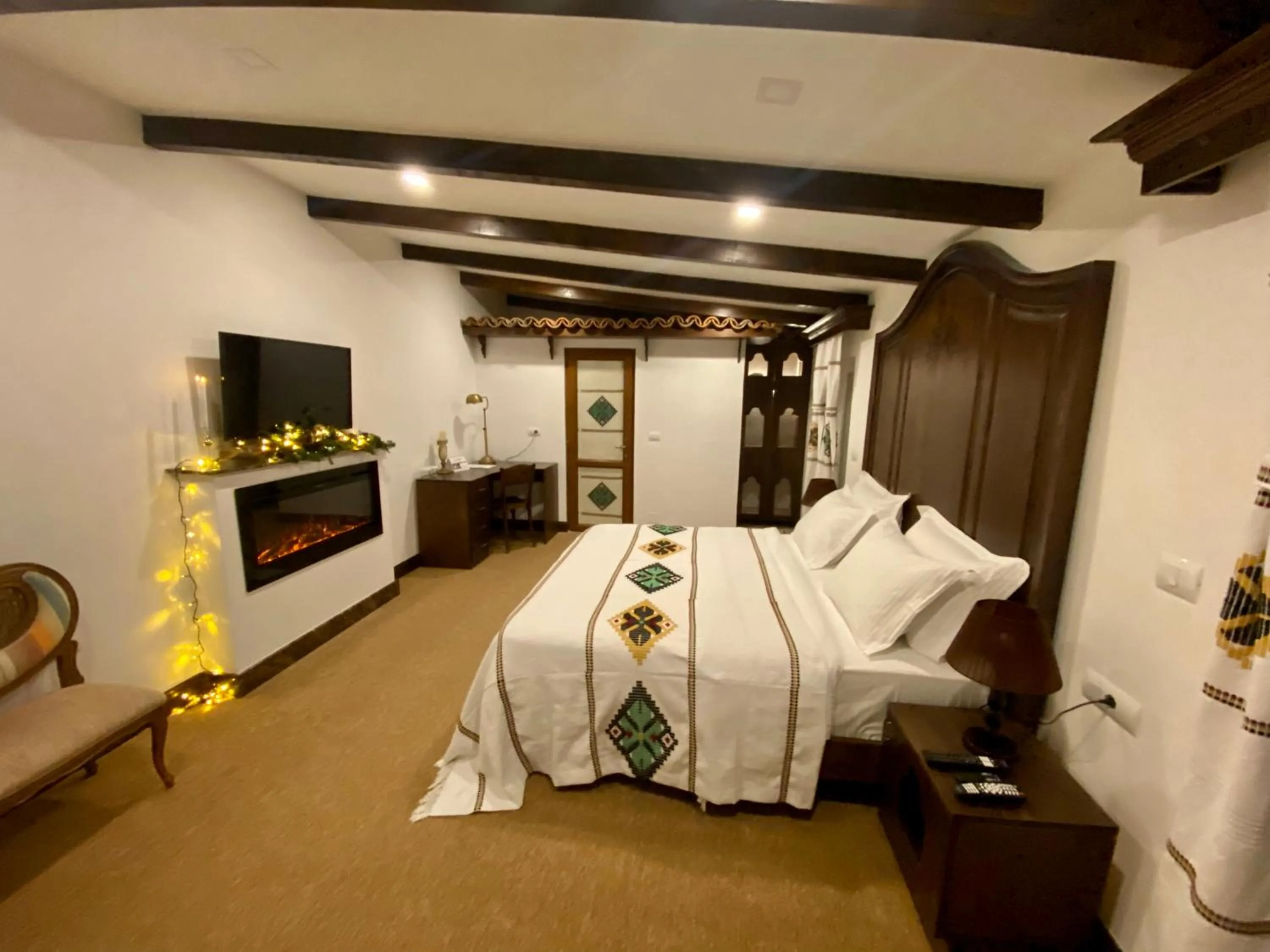 Photo of the whole room, Bed in Hotel Tradita