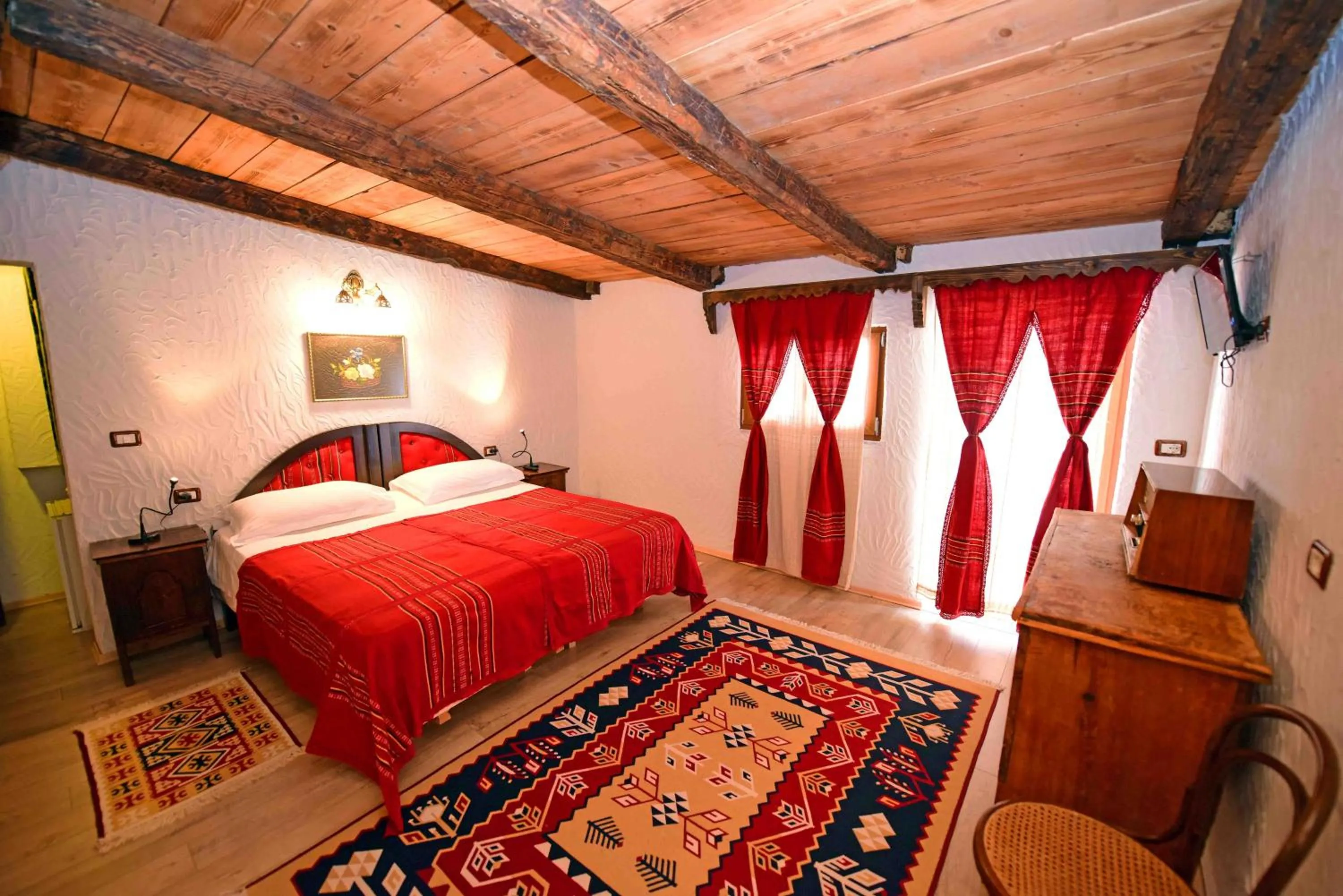 Photo of the whole room, Bed in Hotel Tradita