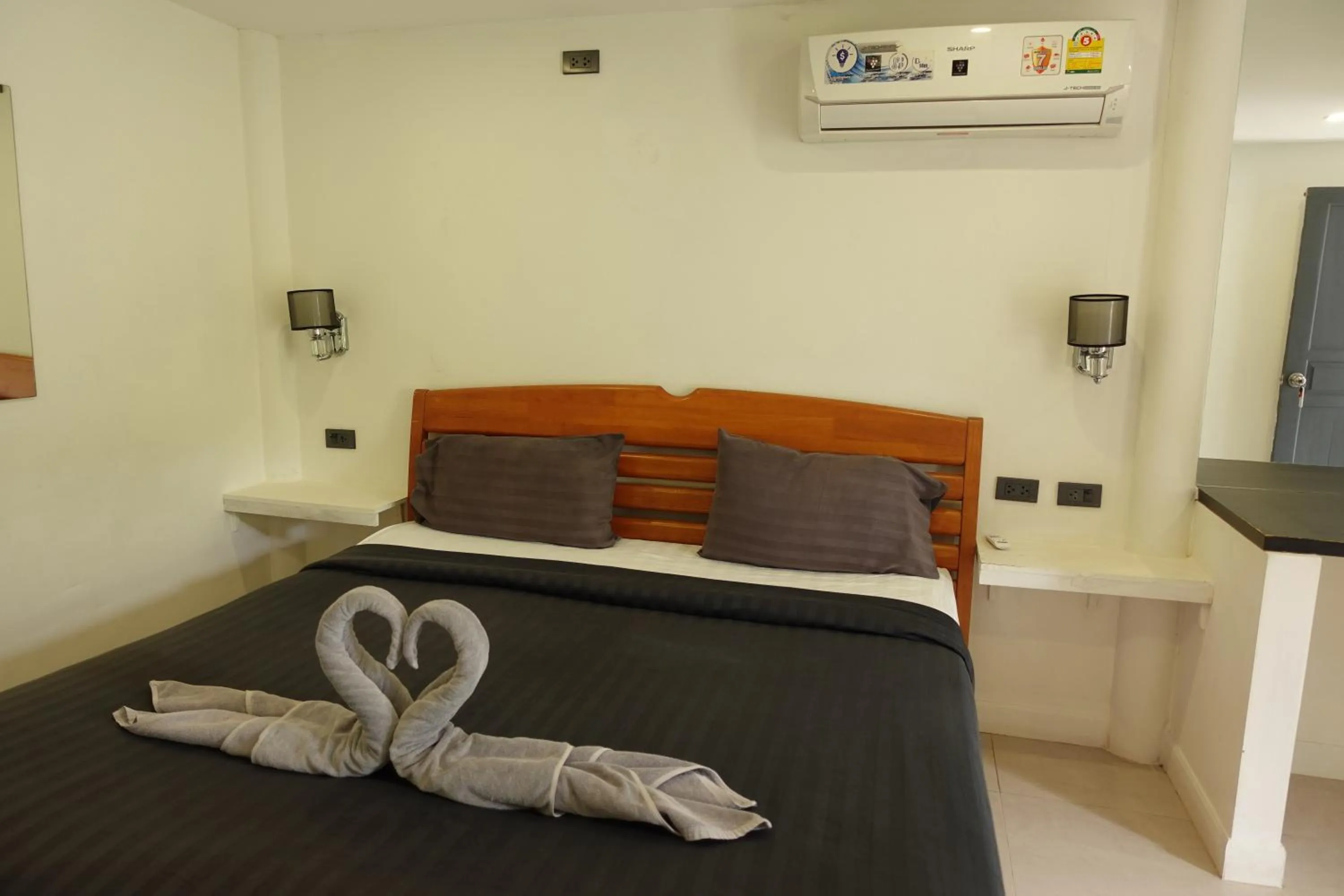 Bed in Aussieland Bungalows