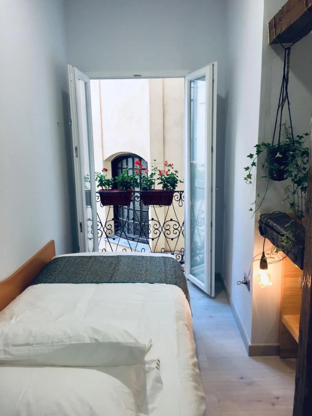 Bed in Hostal Palacio Luna