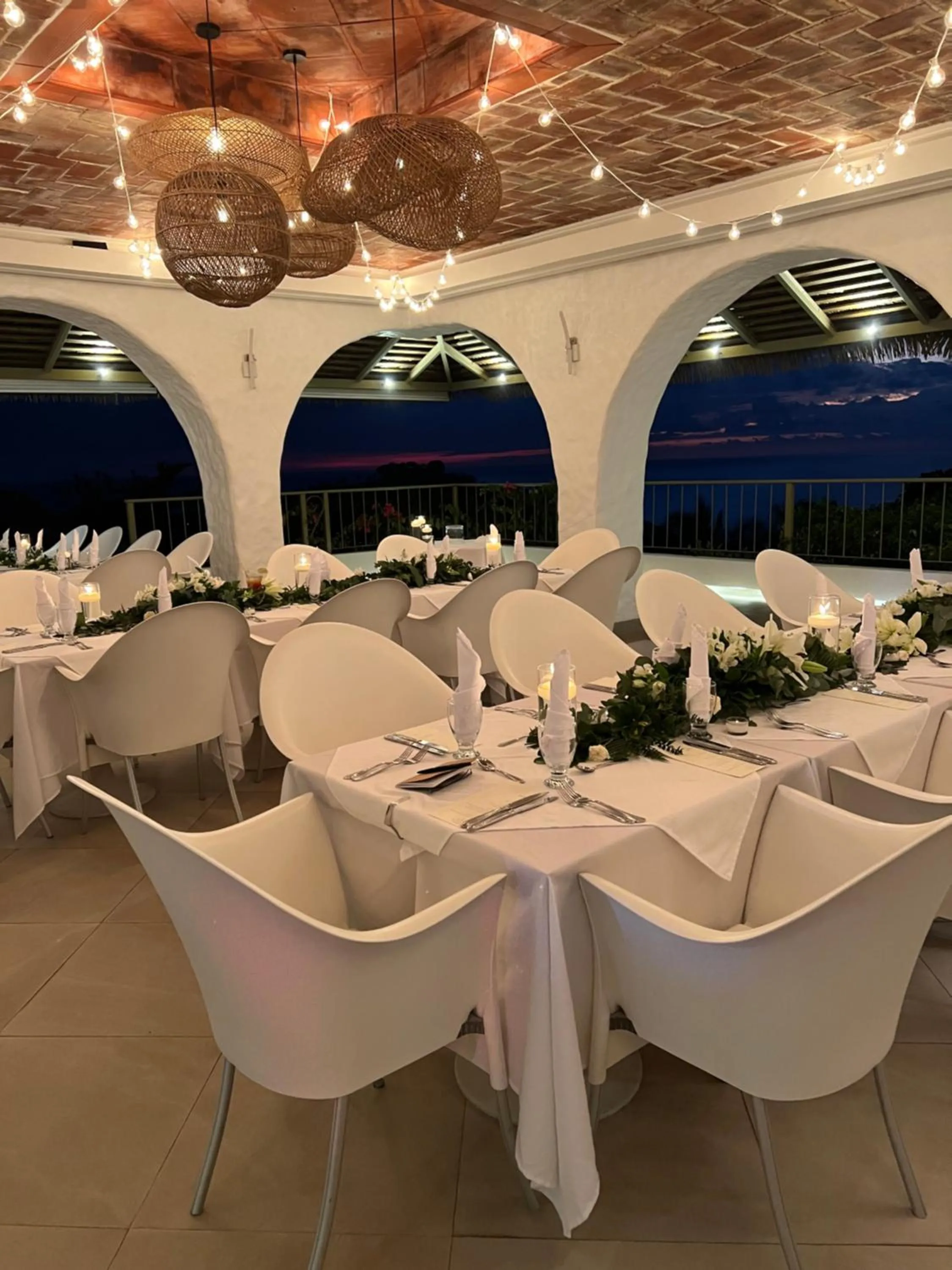 Restaurant/places to eat in Hotel La Mariposa