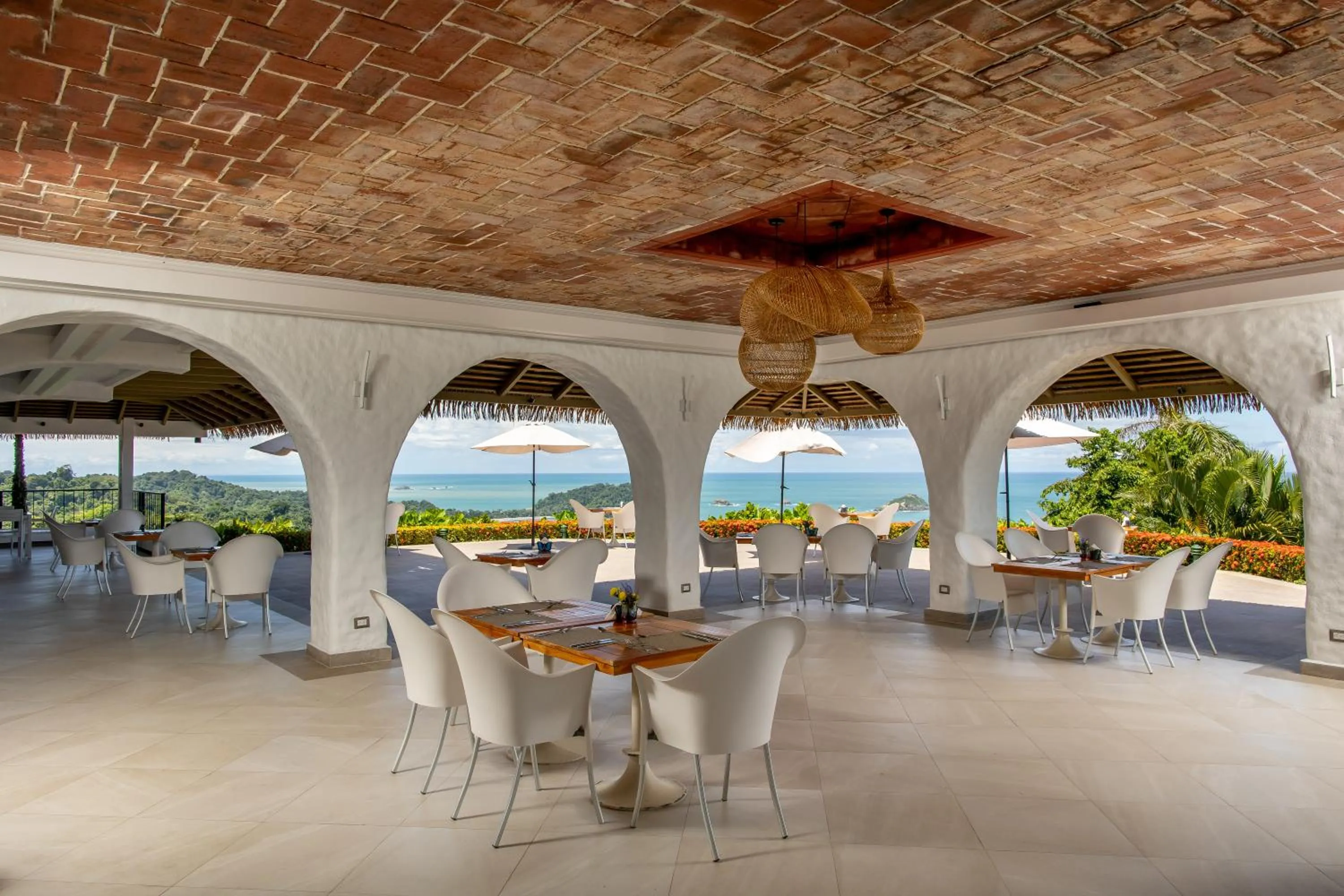 Restaurant/places to eat in Hotel La Mariposa