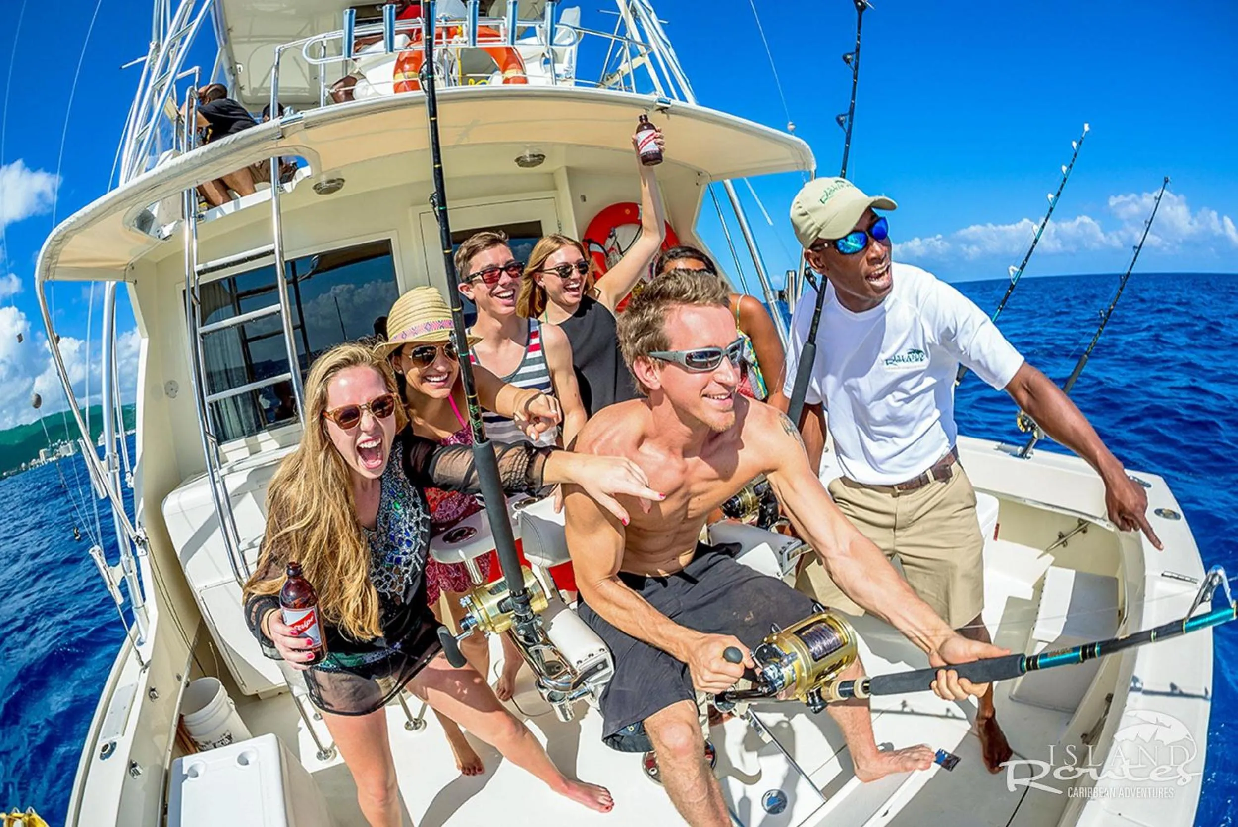 People in Hotel La Mariposa