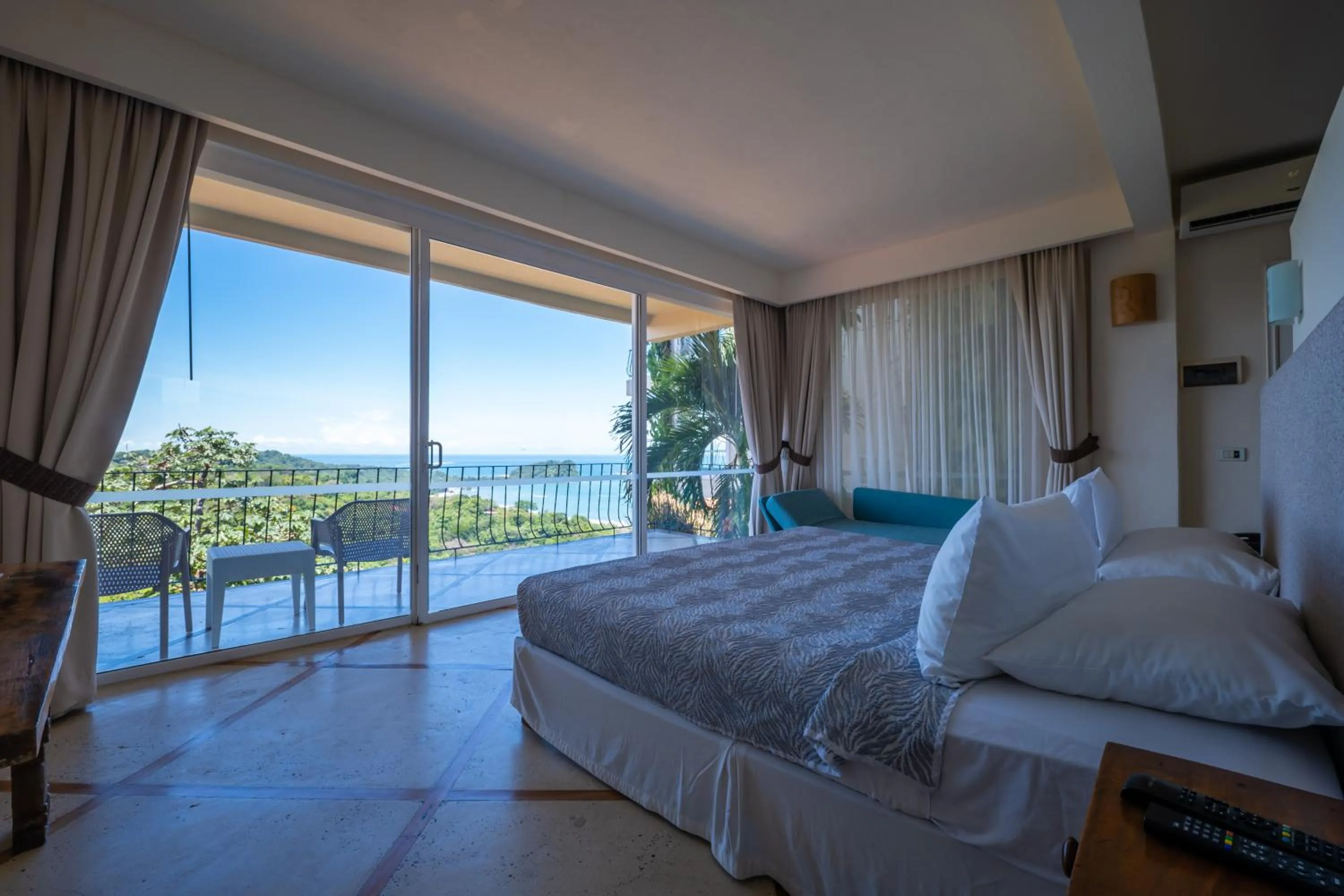 Bed in Hotel La Mariposa