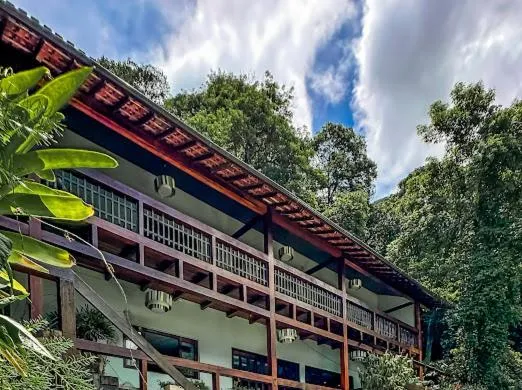 Property building in Casa Verde Río