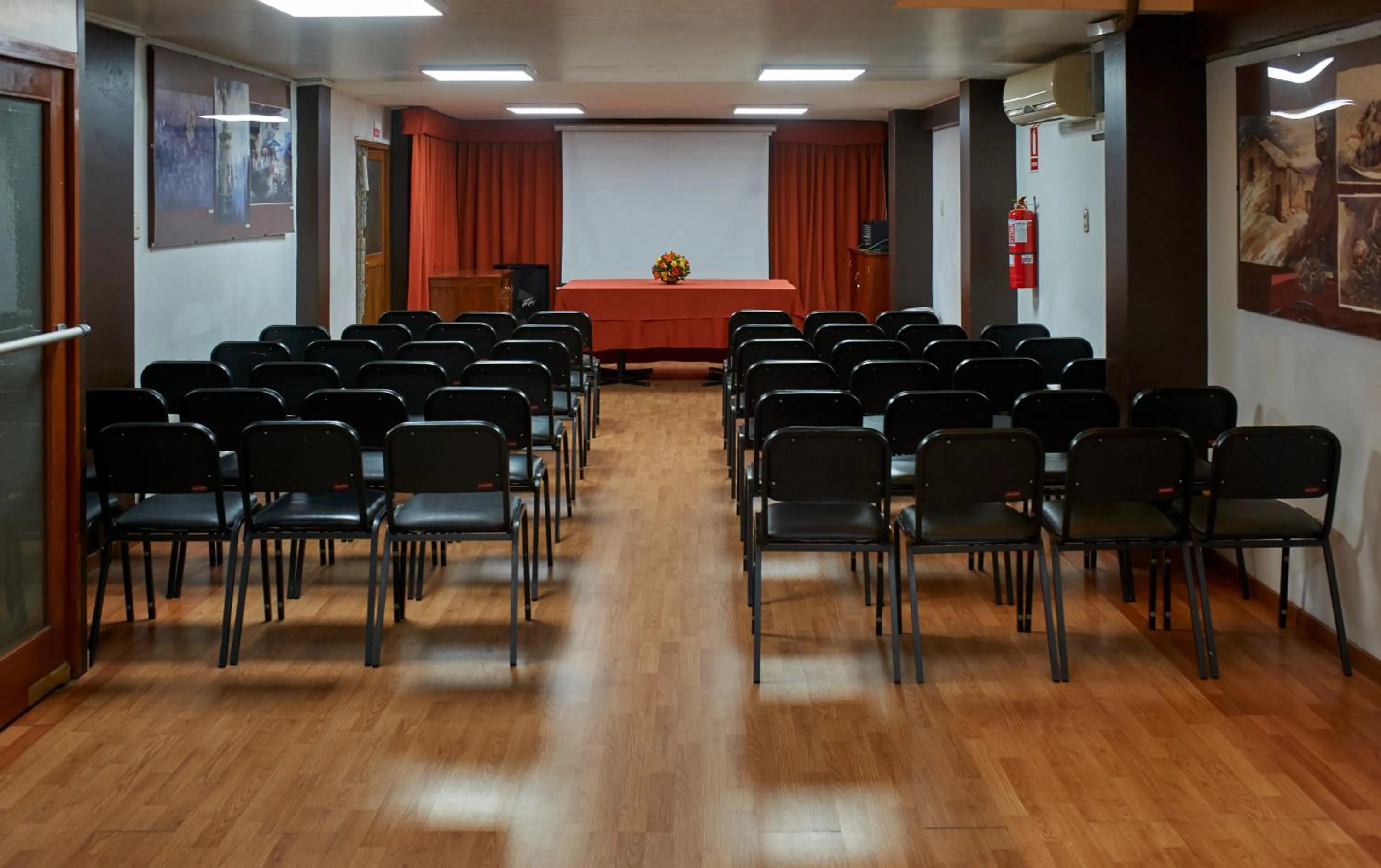 Meeting/conference room in Xima Arequipa Crismar
