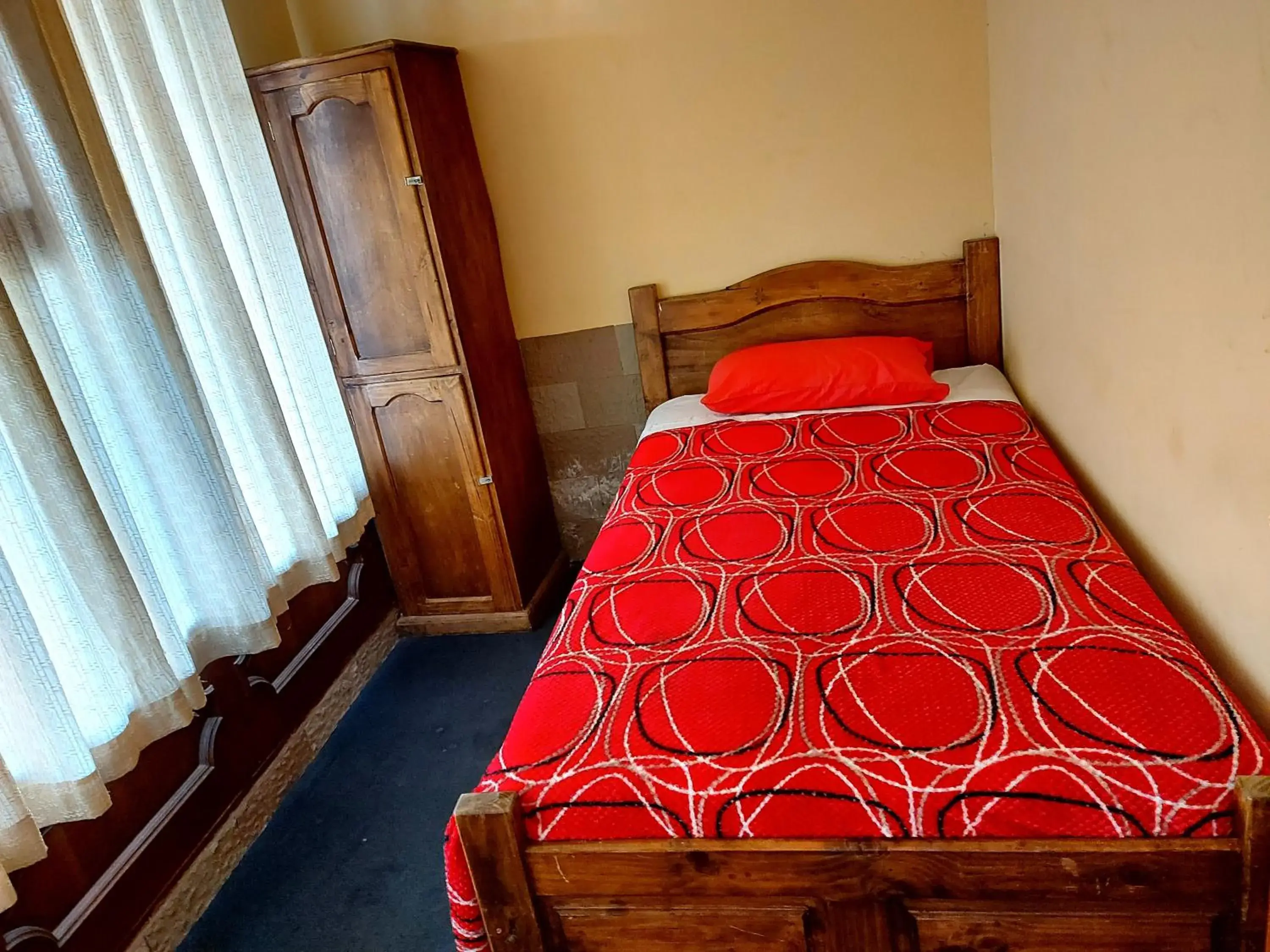 Single Room with Garden View - single occupancy in Ñaupa House Hostel Single Room with Garden View - single occupancy in Ñaupa House Hostel