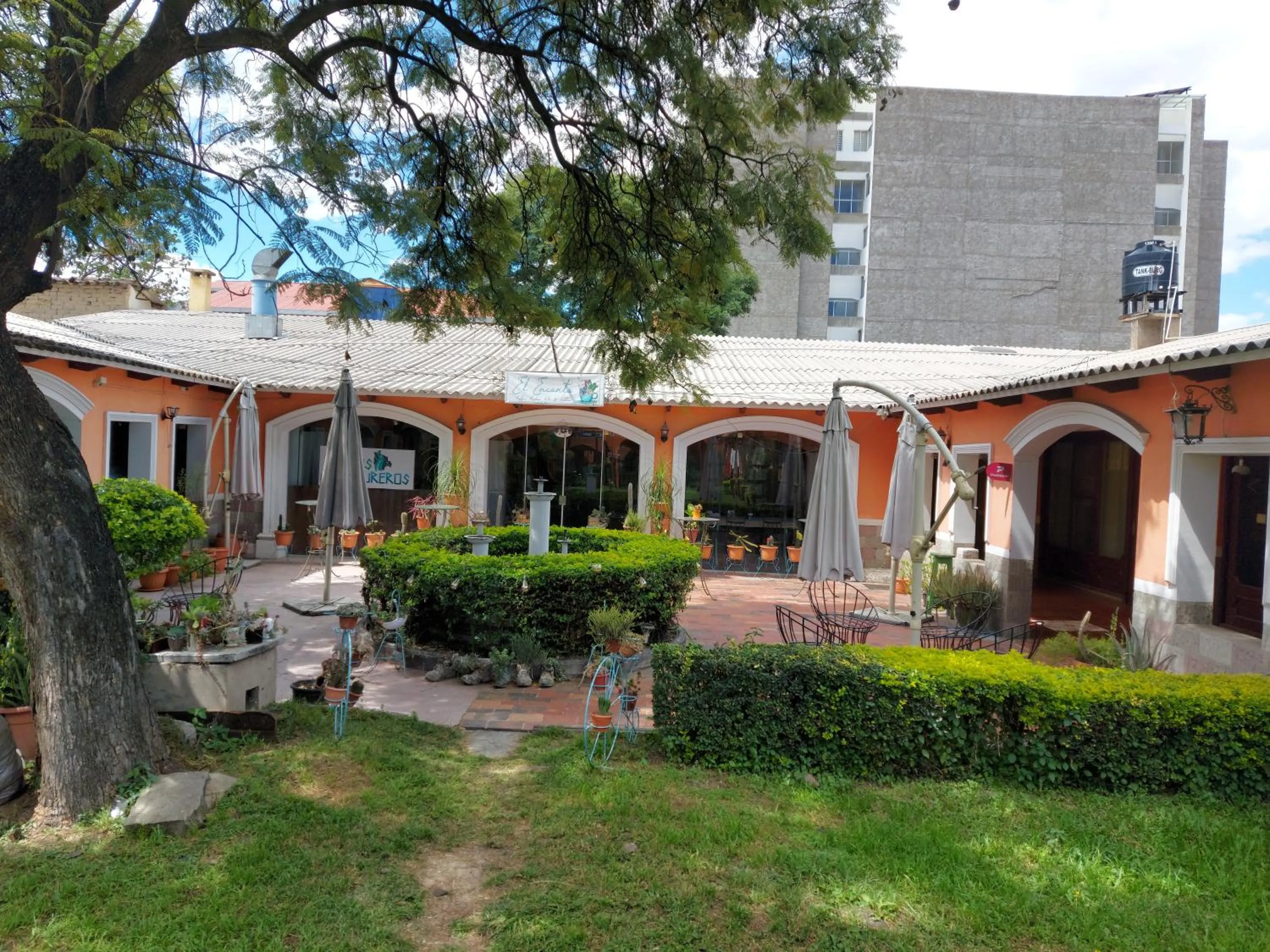 Ñaupa House Hostel