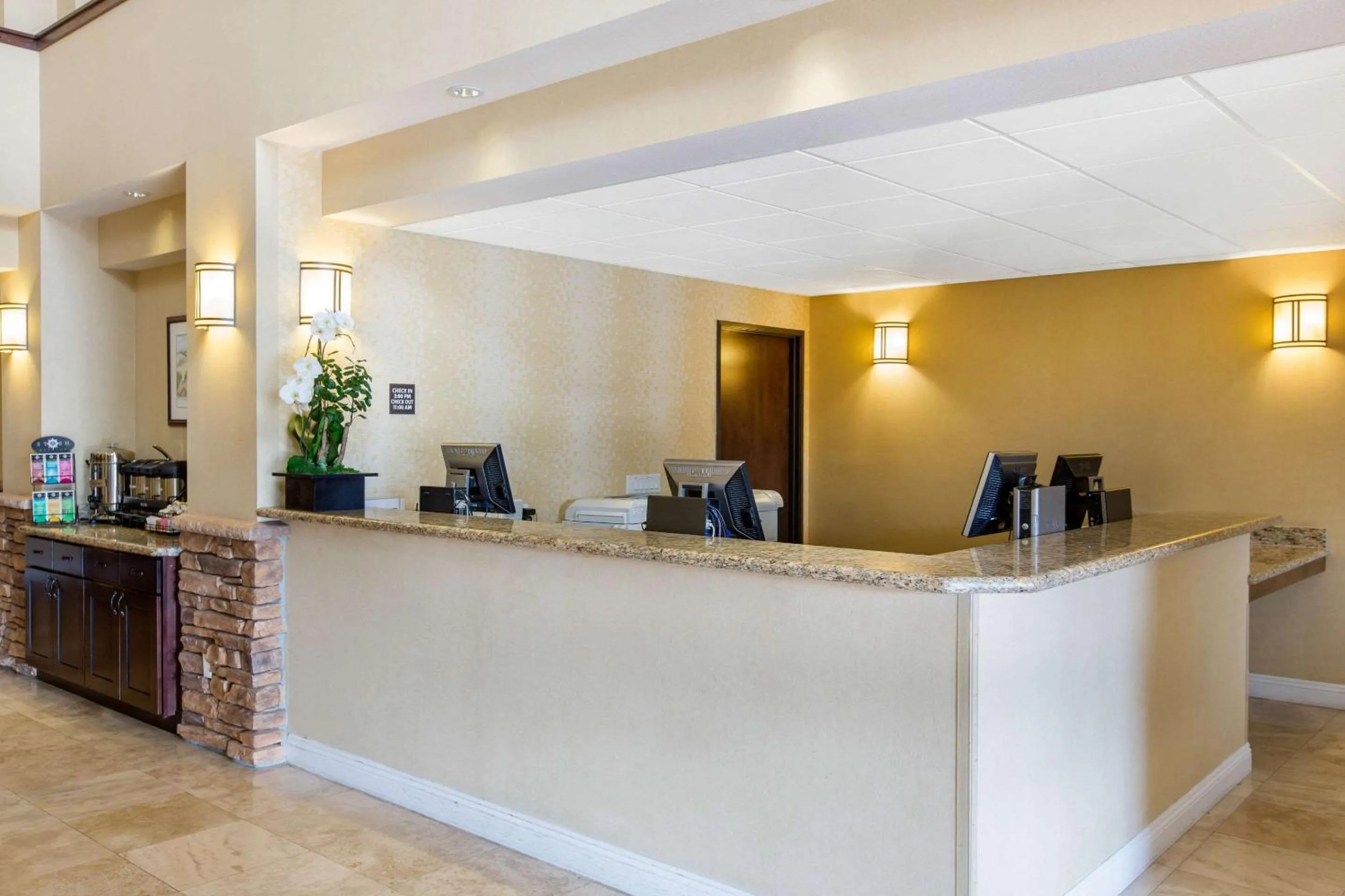 Lobby or reception in The Oaks Hotel & Suites