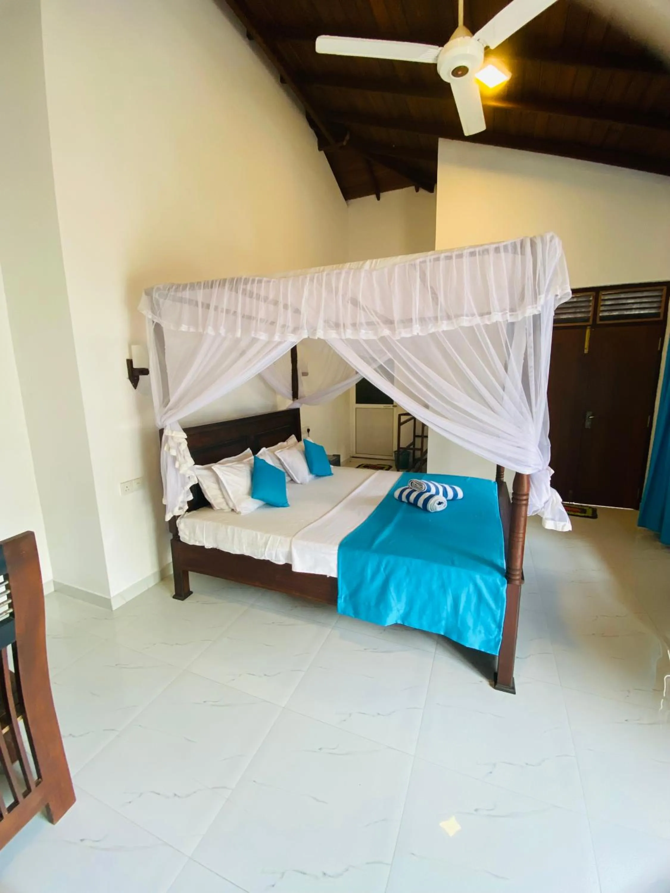 Bedroom, Bed in Mama's Palace Hiriketiya