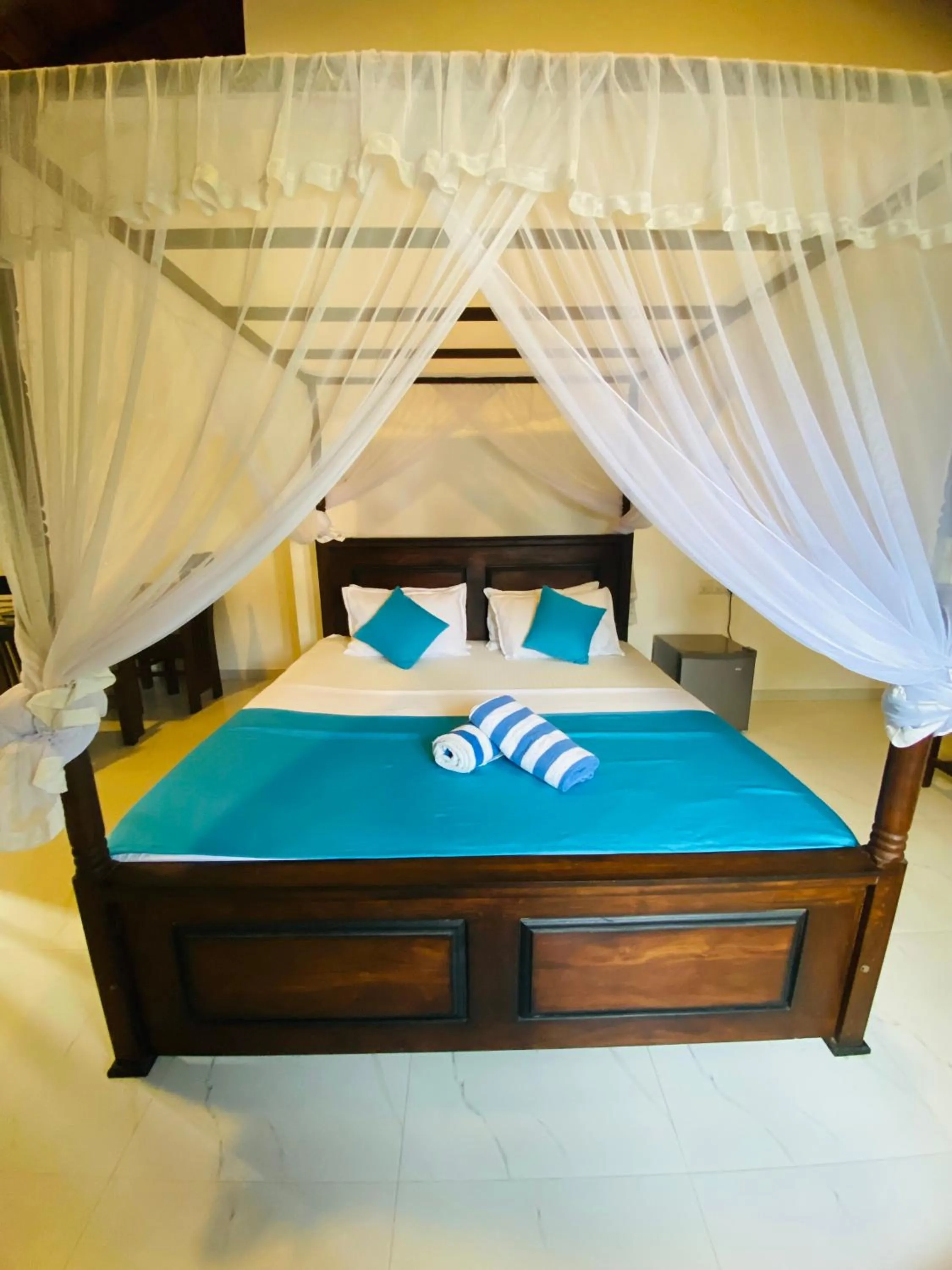 Bedroom, Bed in Mama's Palace Hiriketiya