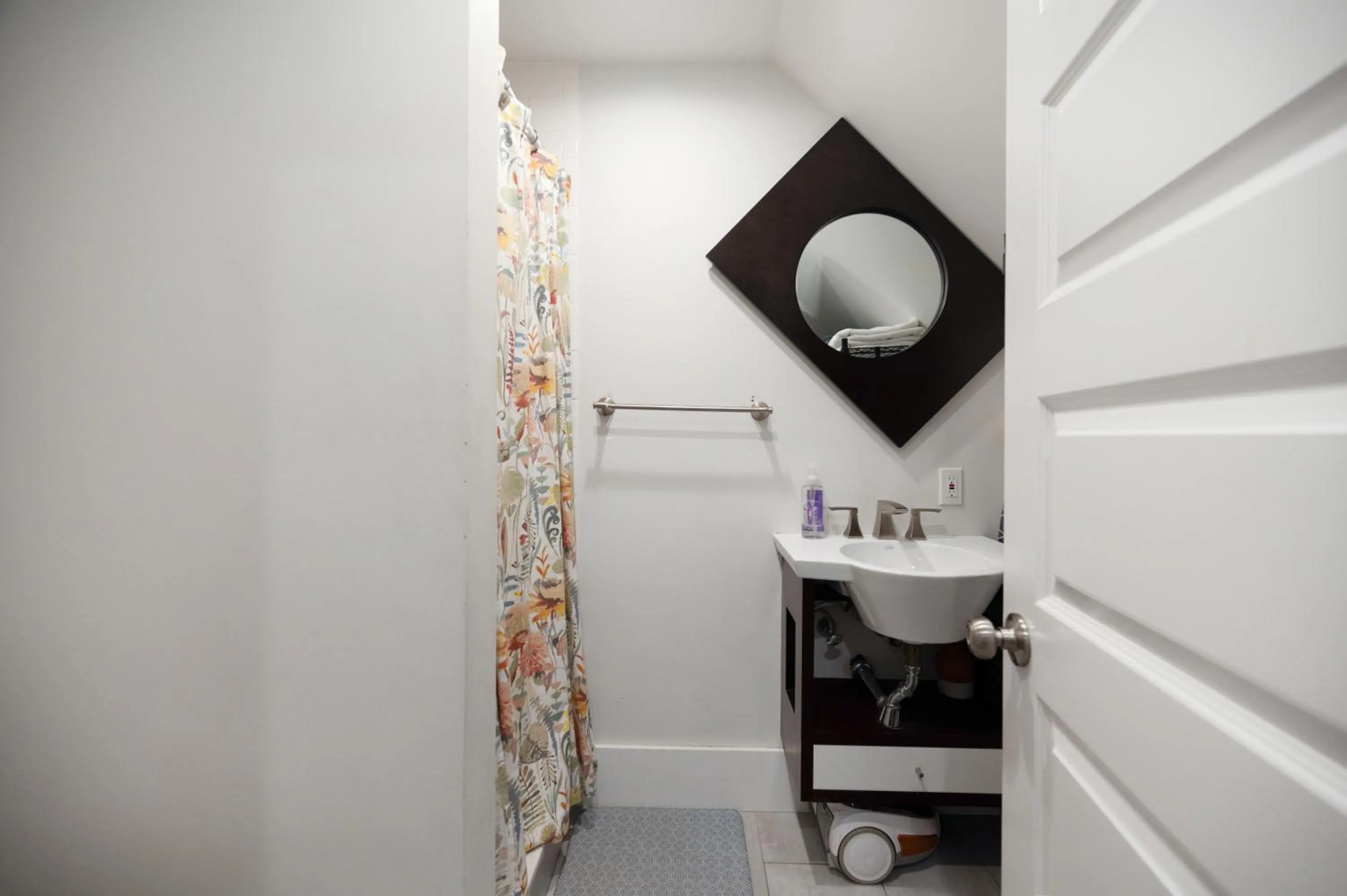 Amazing Location studio parking