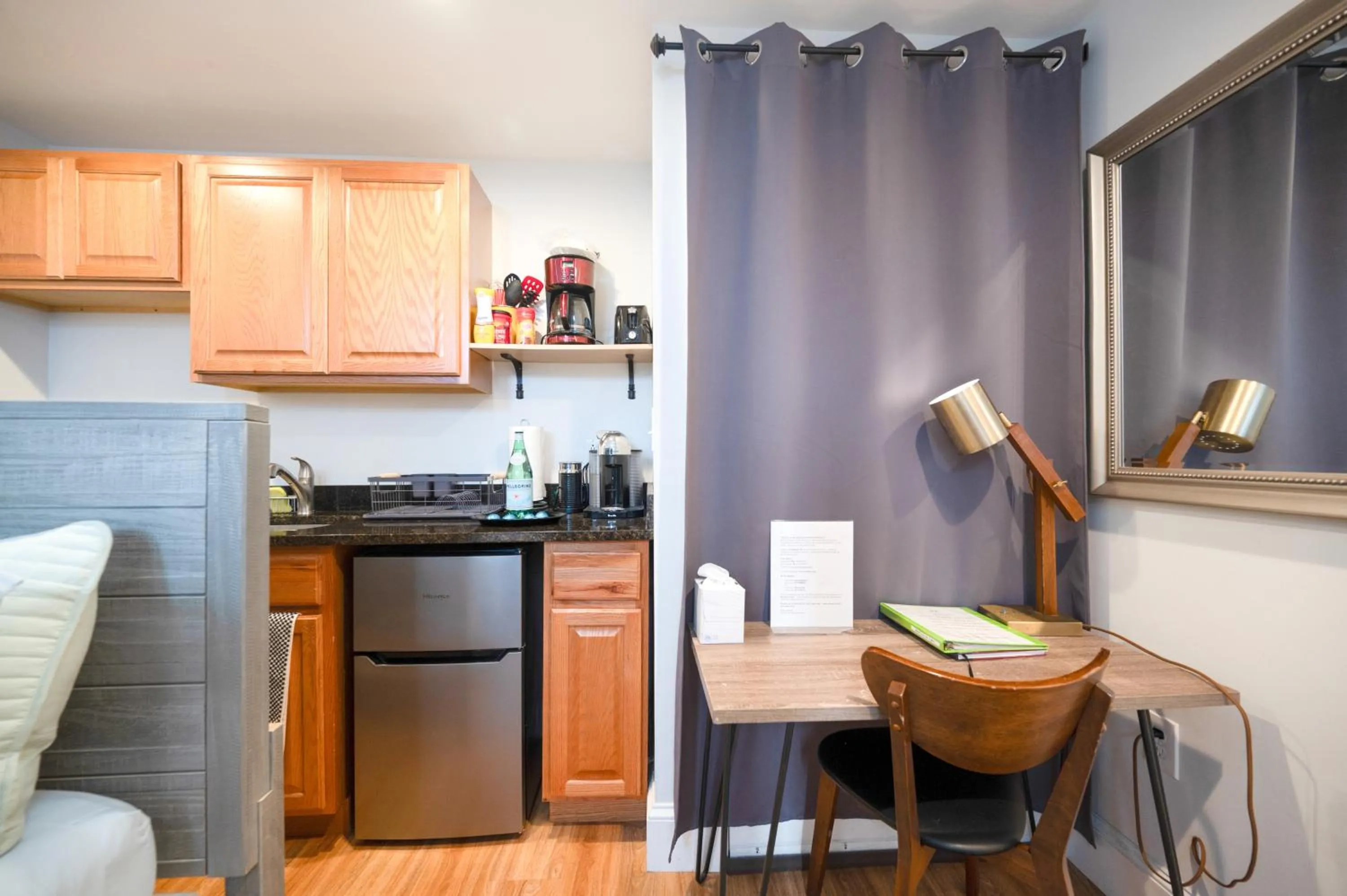 Amazing Location studio parking