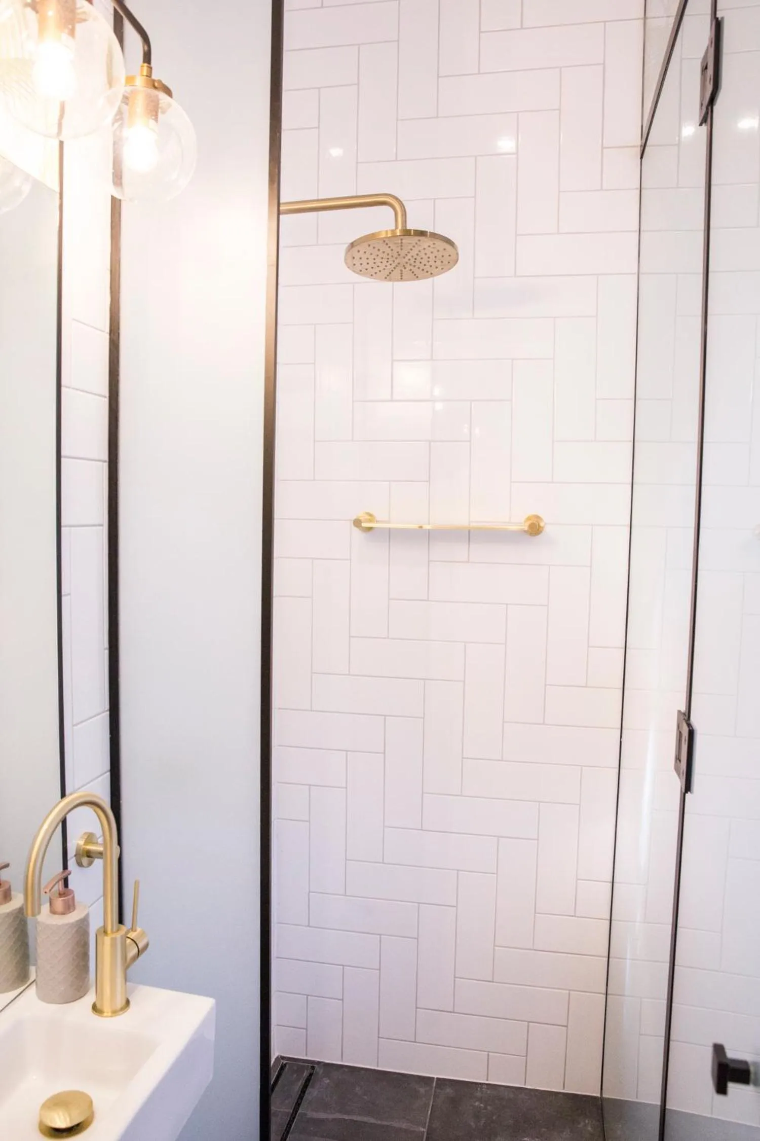 Shower in Bayhaven Lodge