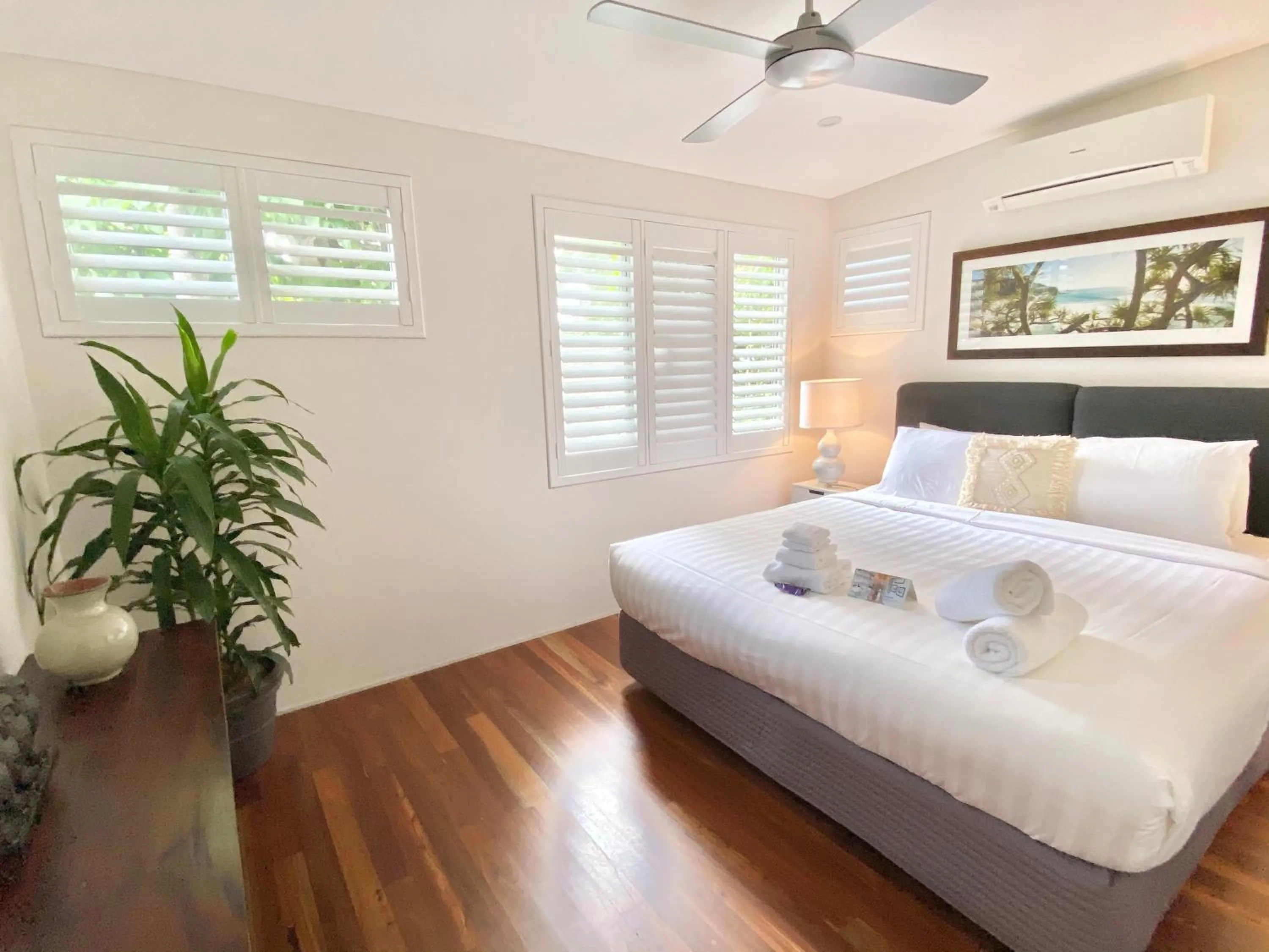 Bed in Bayhaven Lodge