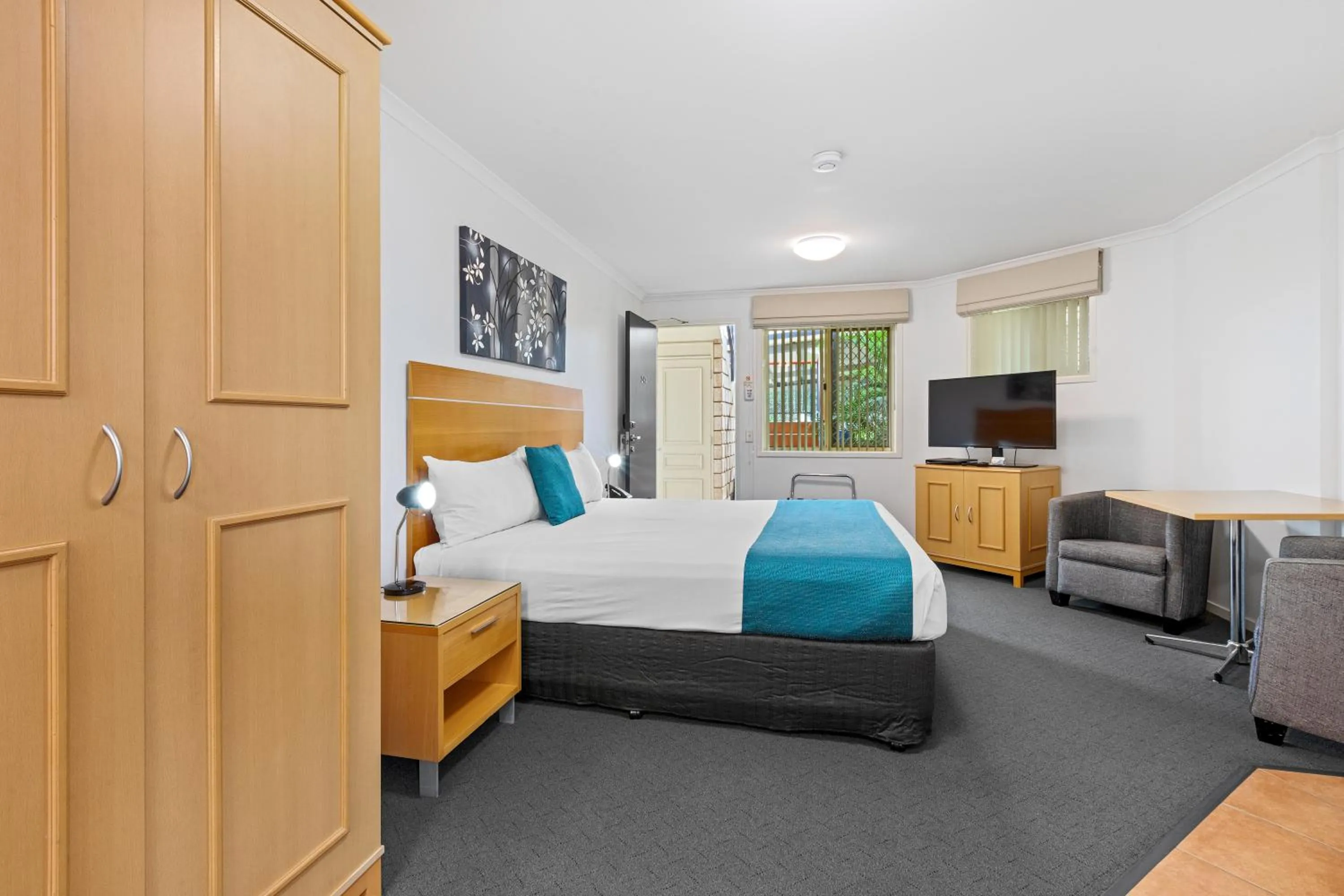 Bedroom, Bed in Browns Plains Motor Inn