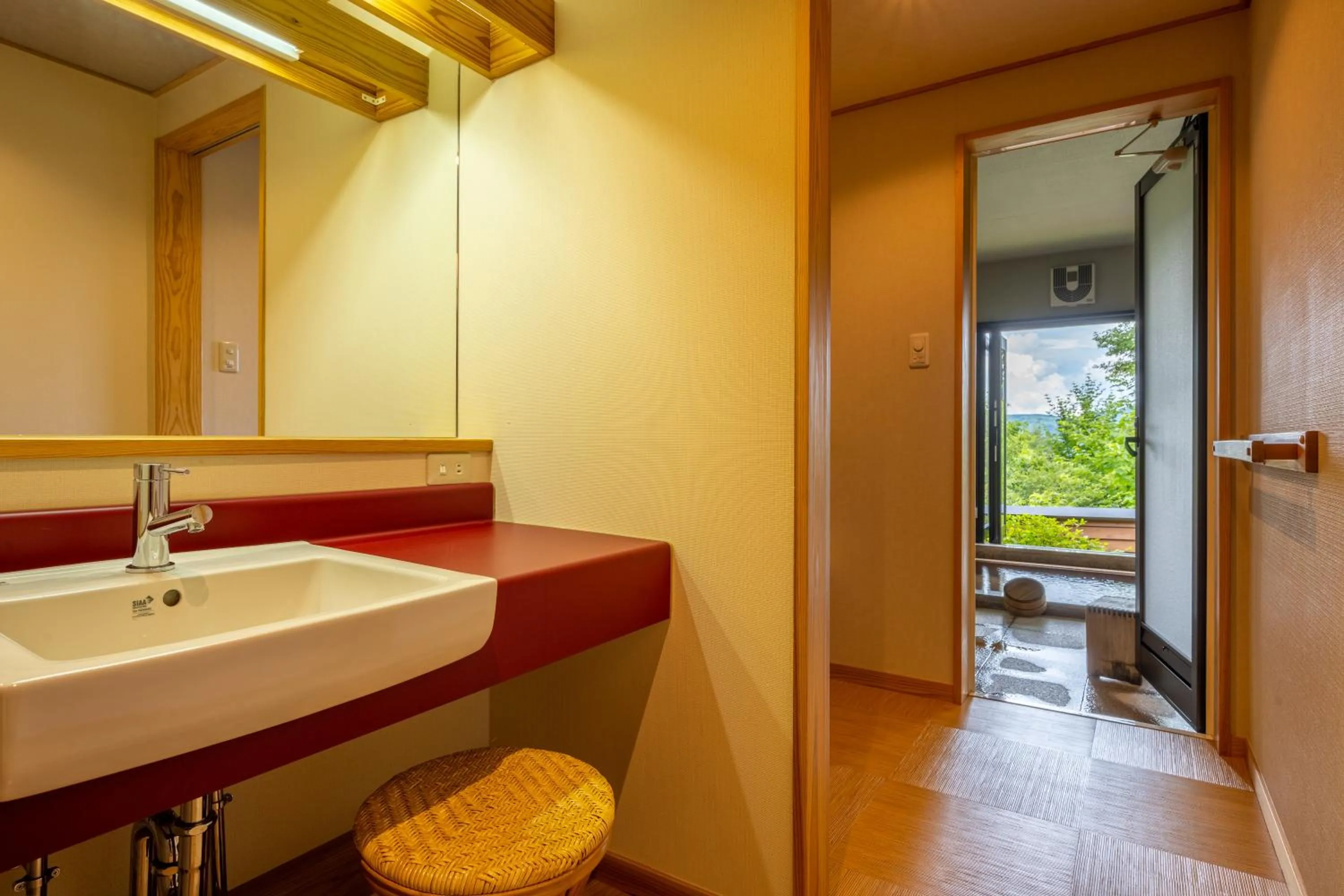 Bathroom in Kusayane no yado Ryunohige