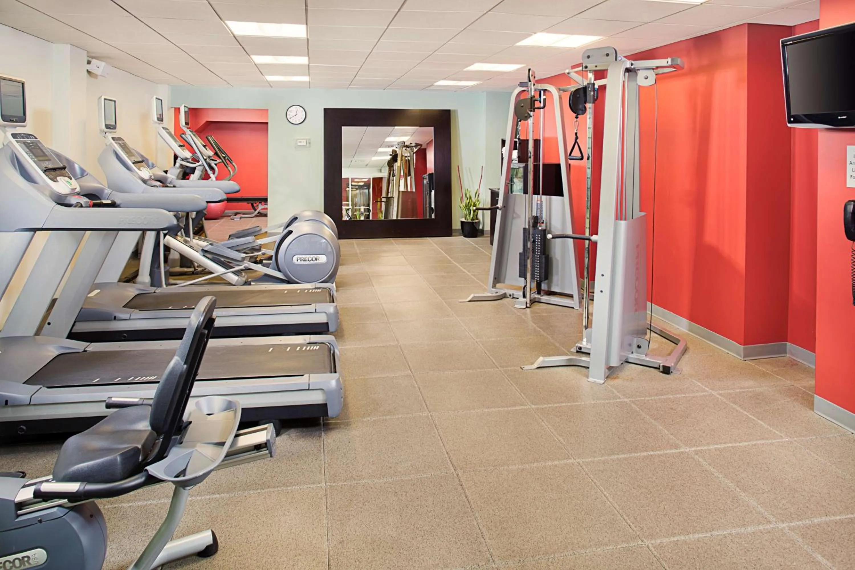 Fitness centre/facilities in Hilton Providence