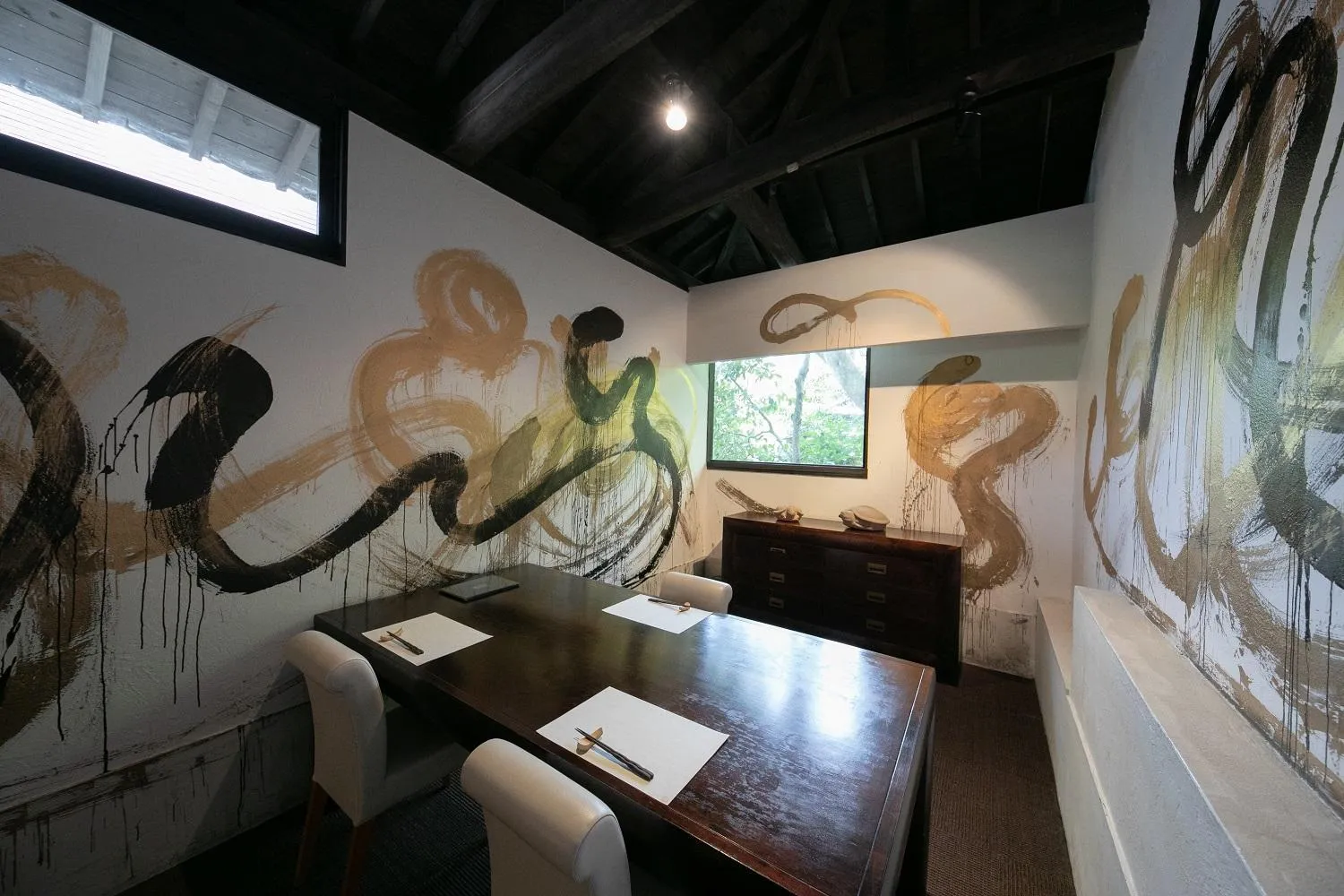 Restaurant/places to eat in Nihon-no-Ashitaba