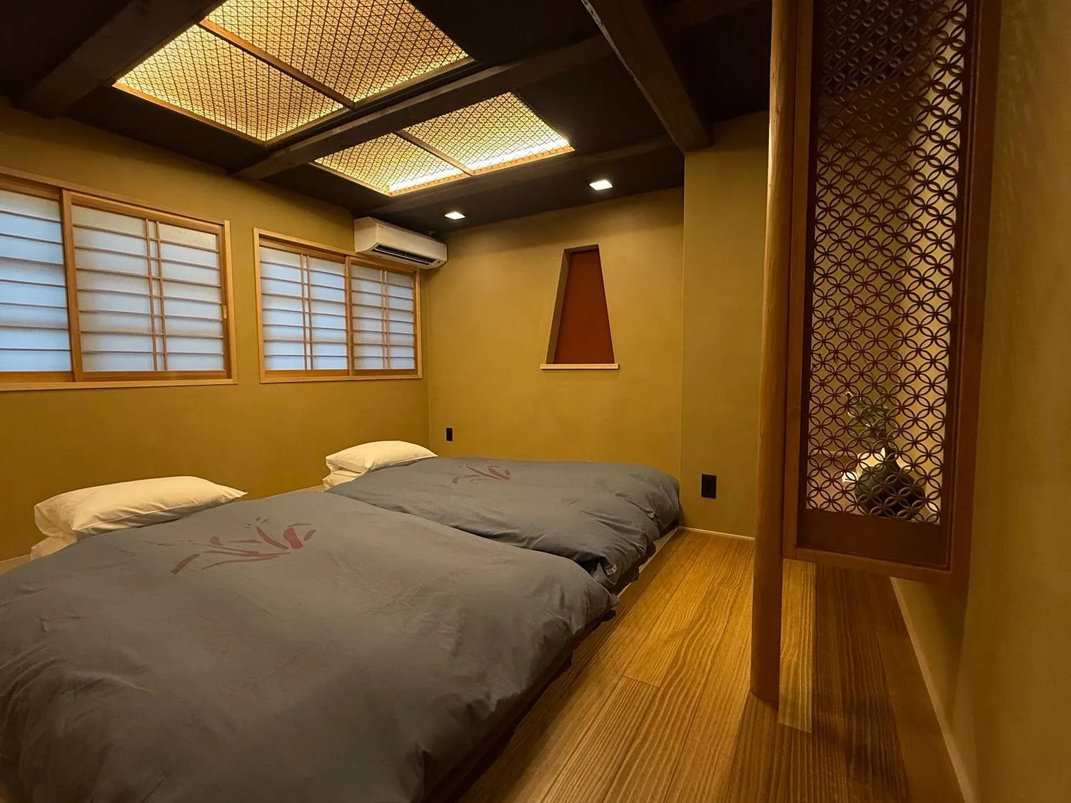 Bedroom, Bed in Nihon-no-Ashitaba