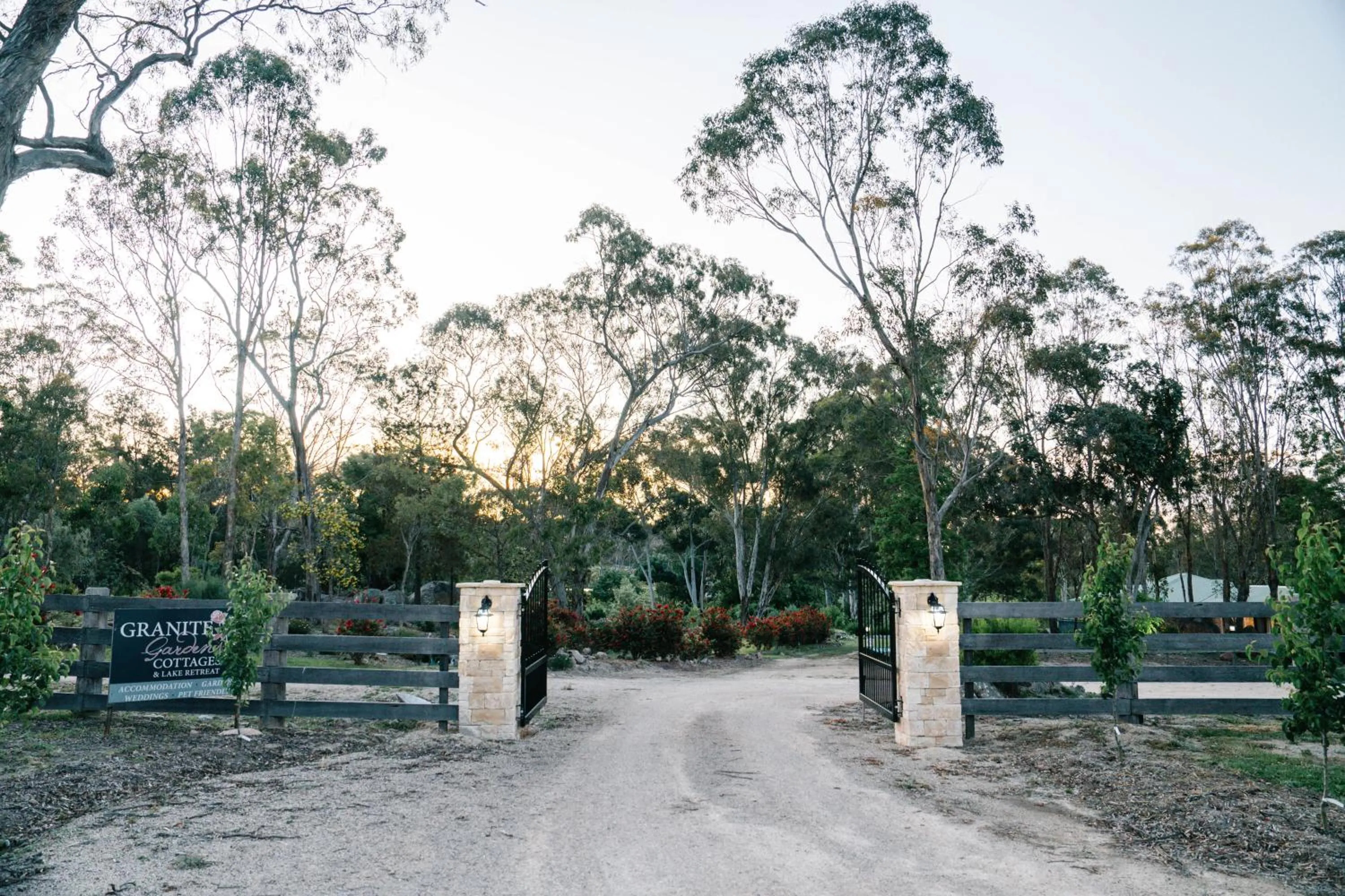 Granite Gardens Cottages & Lake Retreat