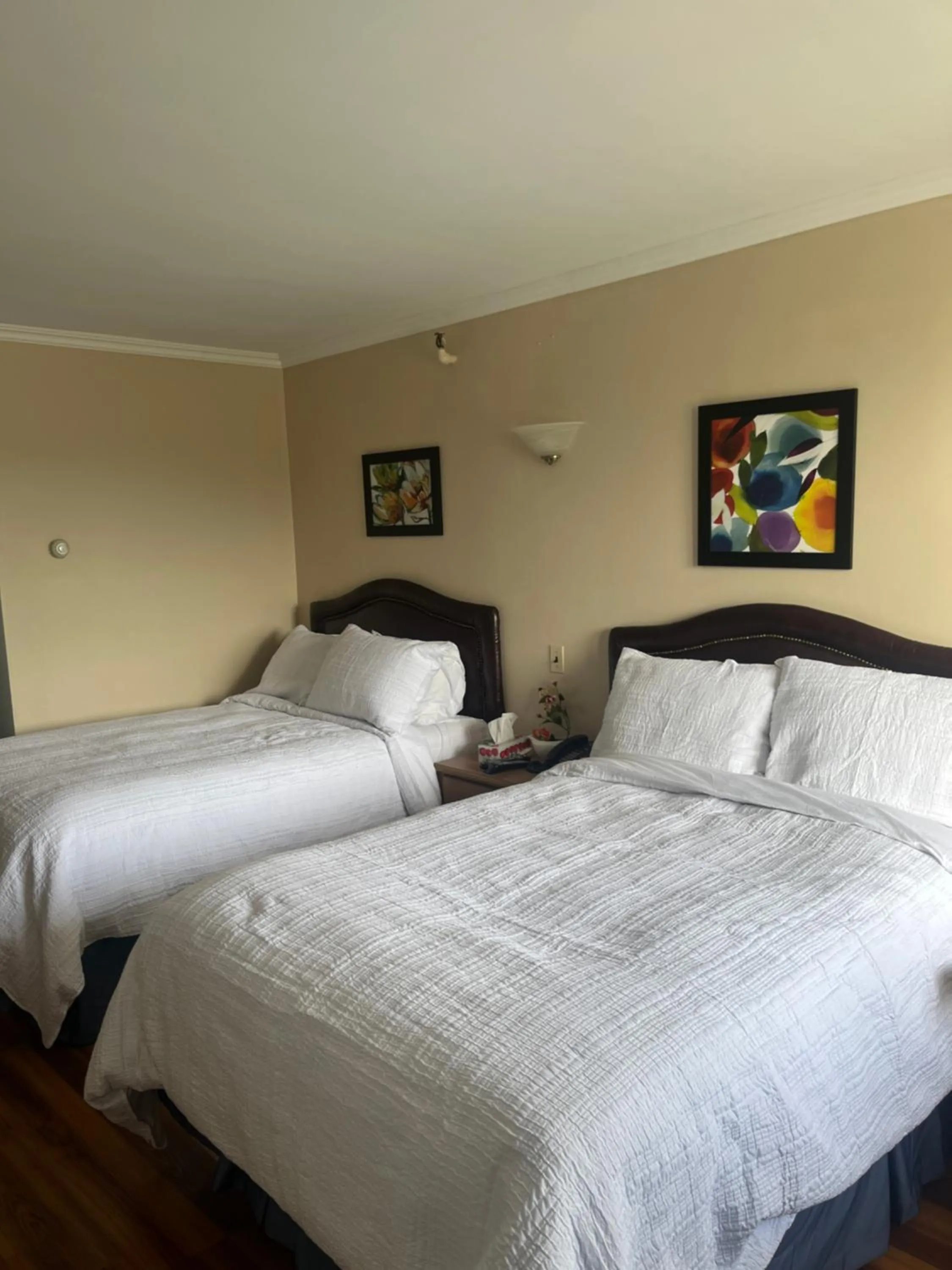 Bed in Hotel Motel Le Château