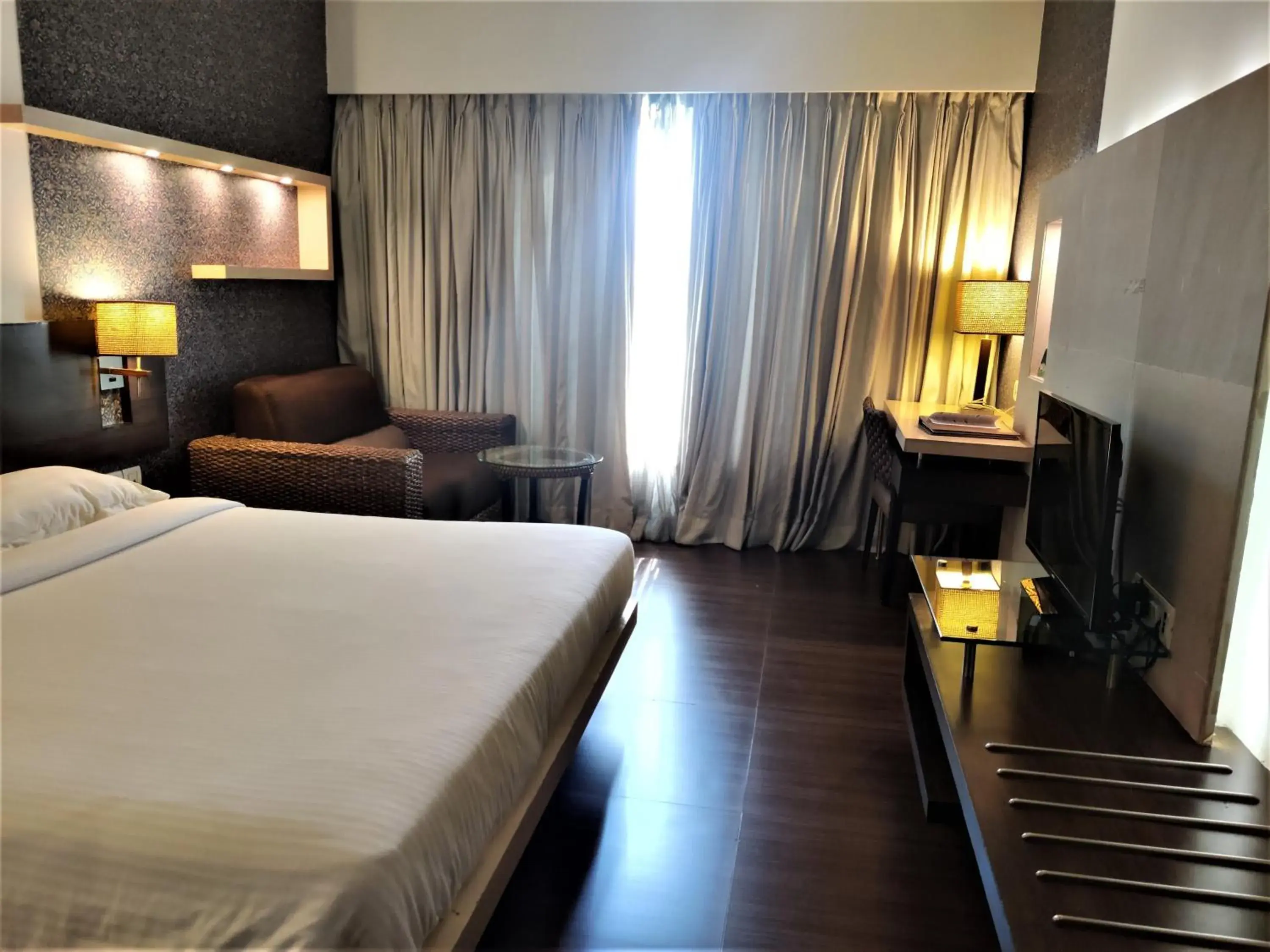Standard Double Room in Hotel Satkar Residency Standard Double Room in Hotel Satkar Residency