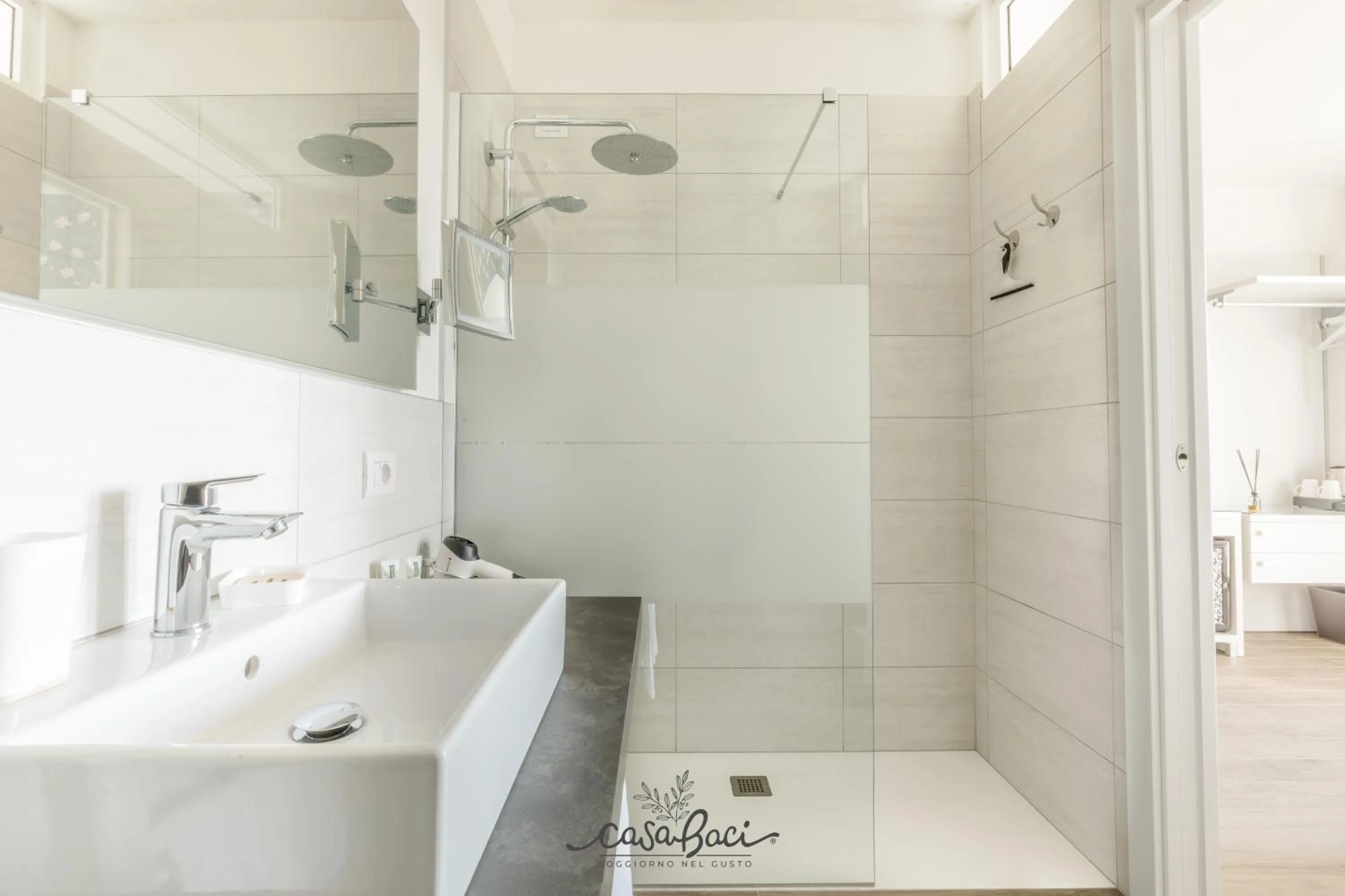 Shower in CASA BACI - Soggiorno nel Gusto