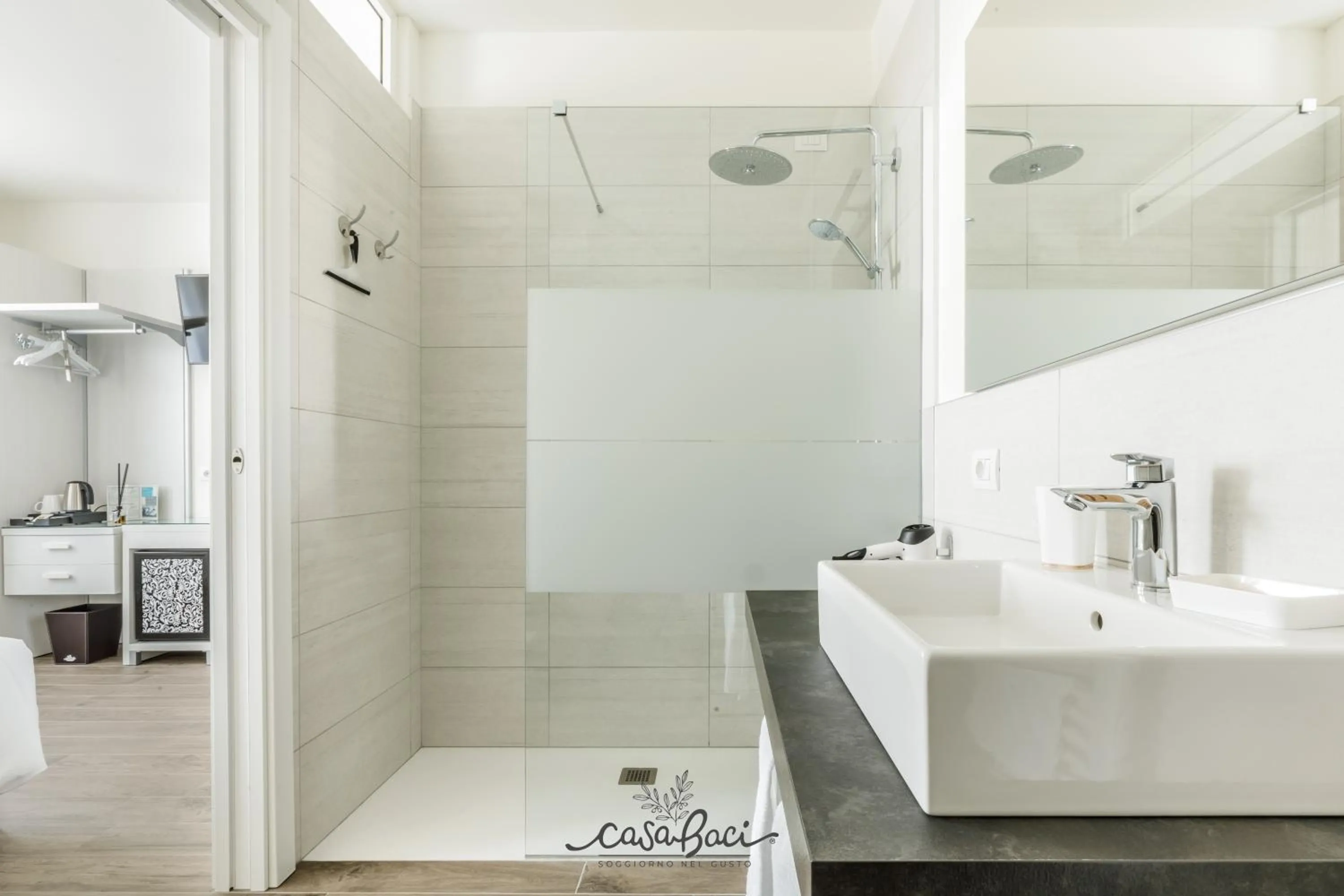 Shower in CASA BACI - Soggiorno nel Gusto