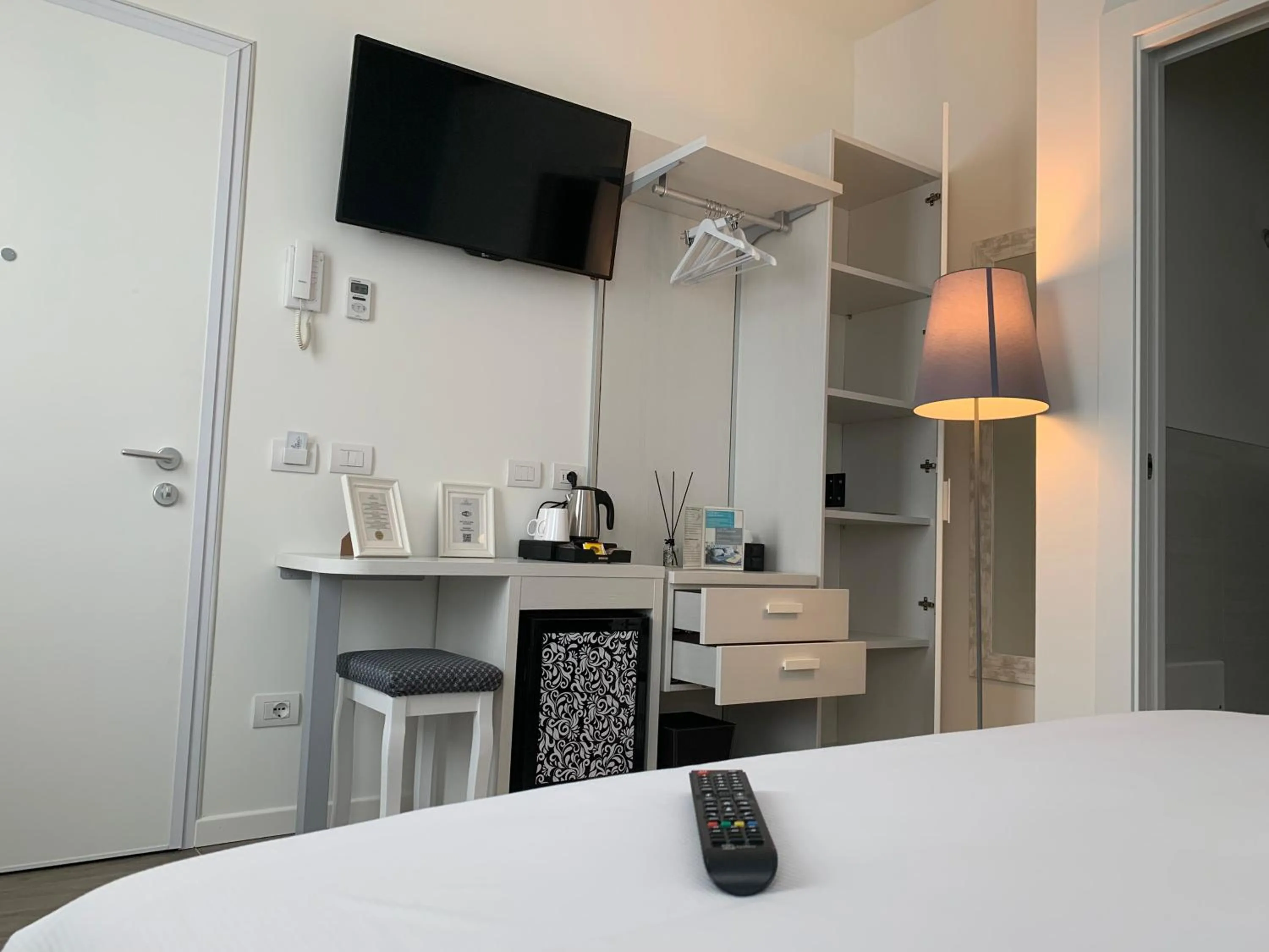 Coffee/tea facilities, Bed in CASA BACI - Soggiorno nel Gusto