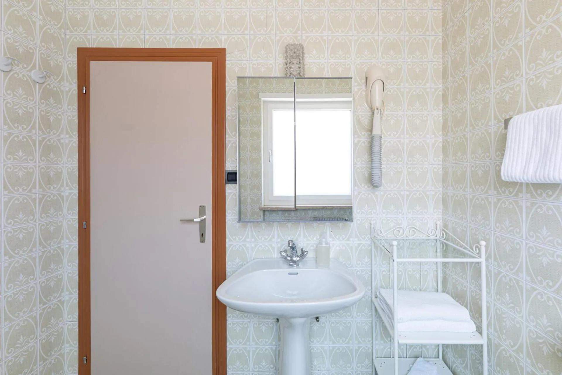 Bathroom in Gasthof Salurn