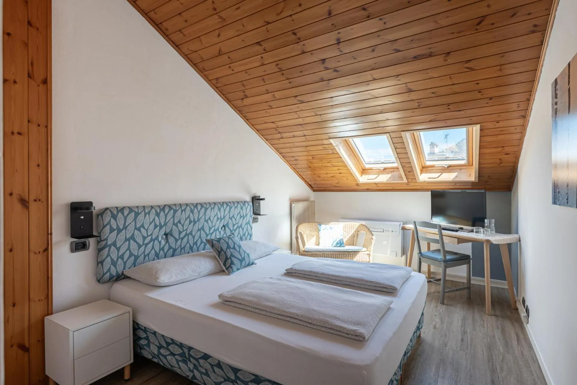 Bedroom, Bed in Gasthof Salurn