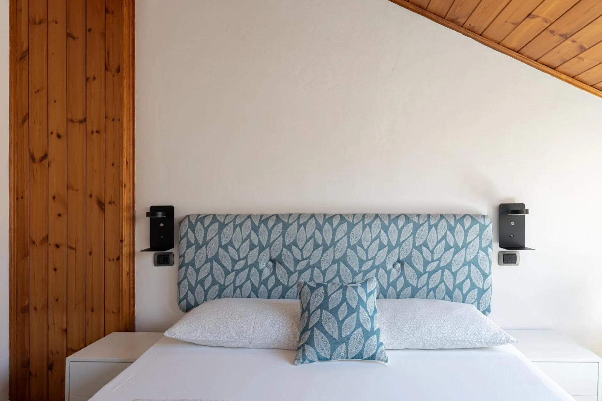 Decorative detail, Bed in Gasthof Salurn