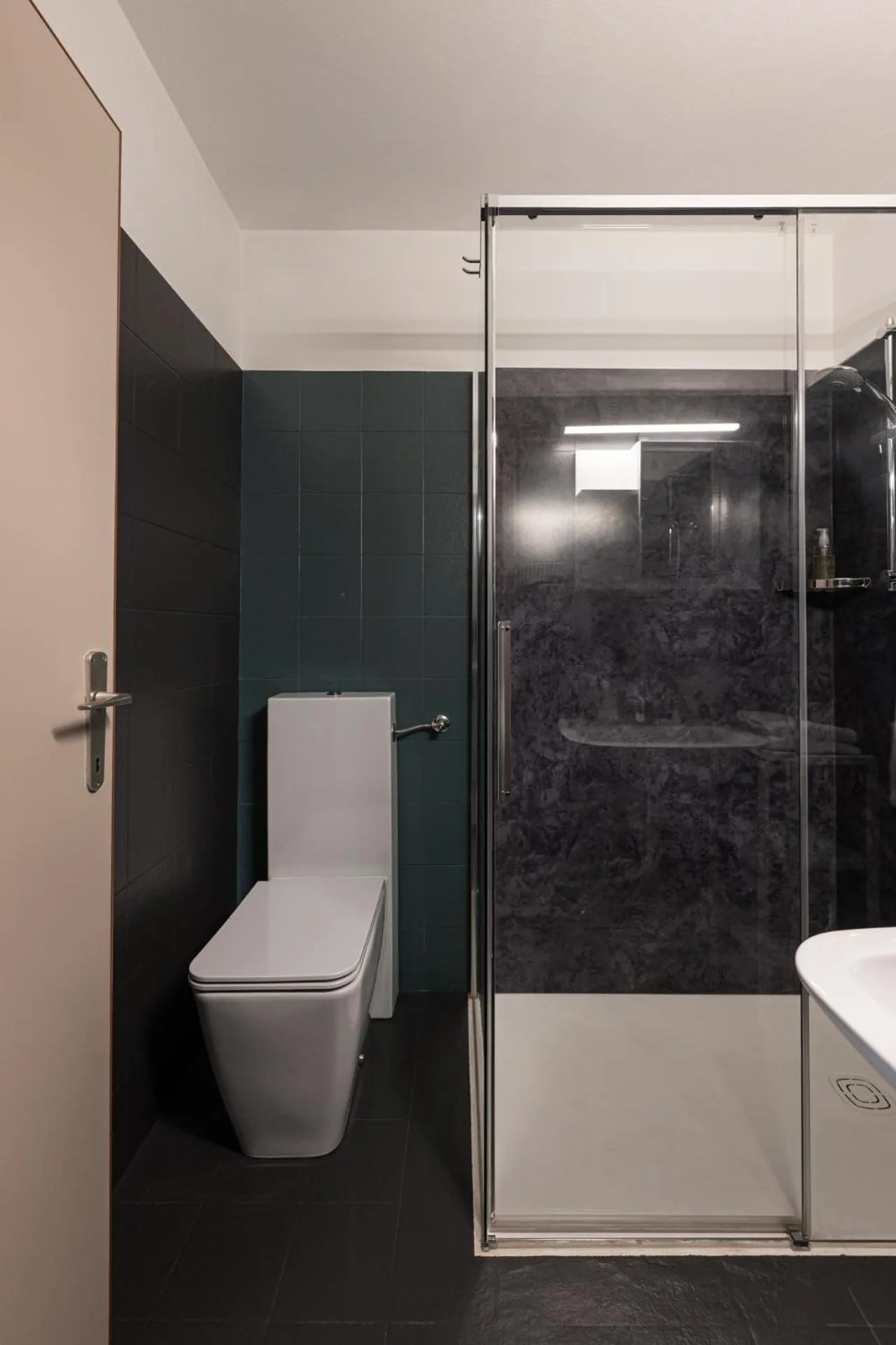 Shower in Gasthof Salurn