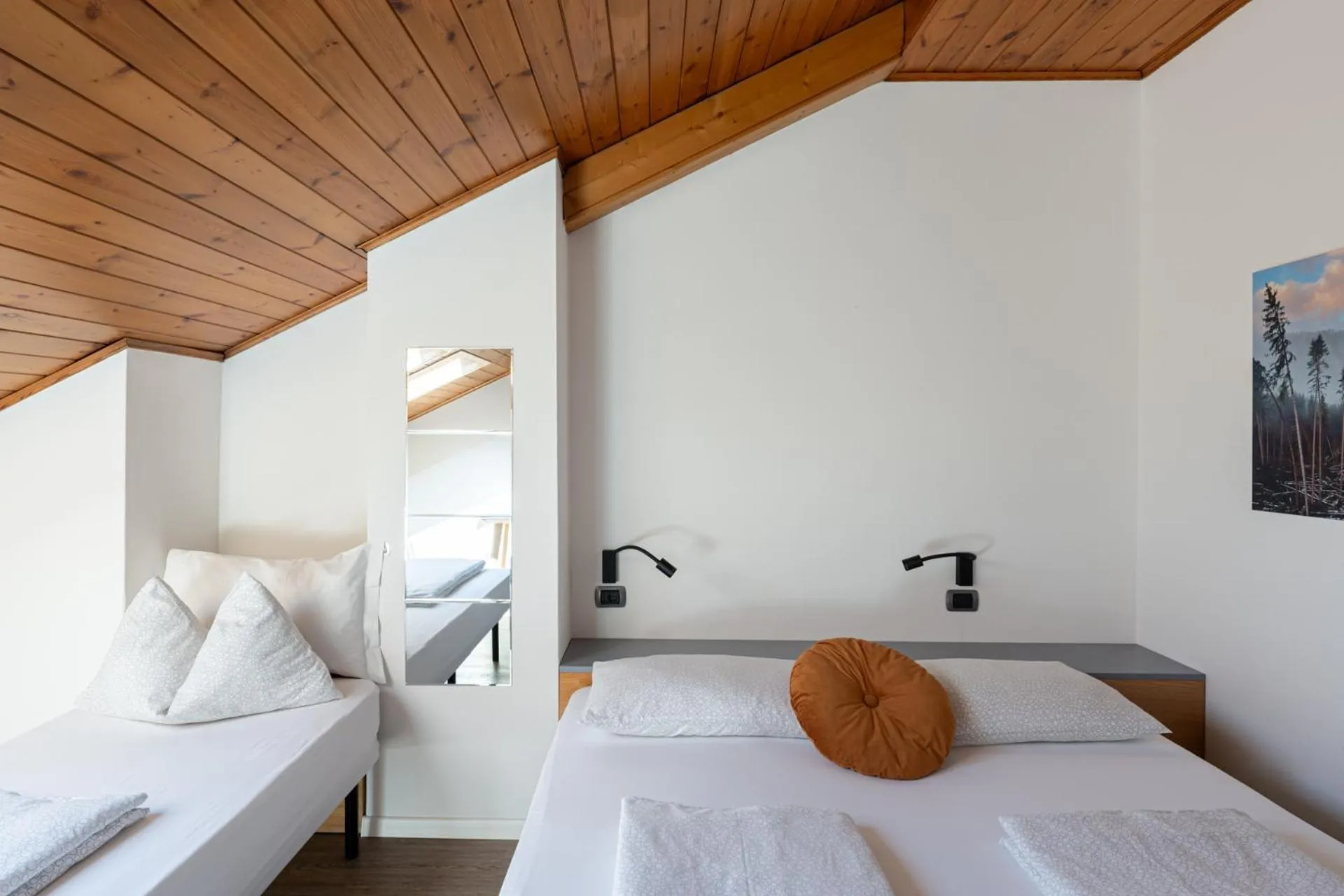 Bedroom, Bed in Gasthof Salurn