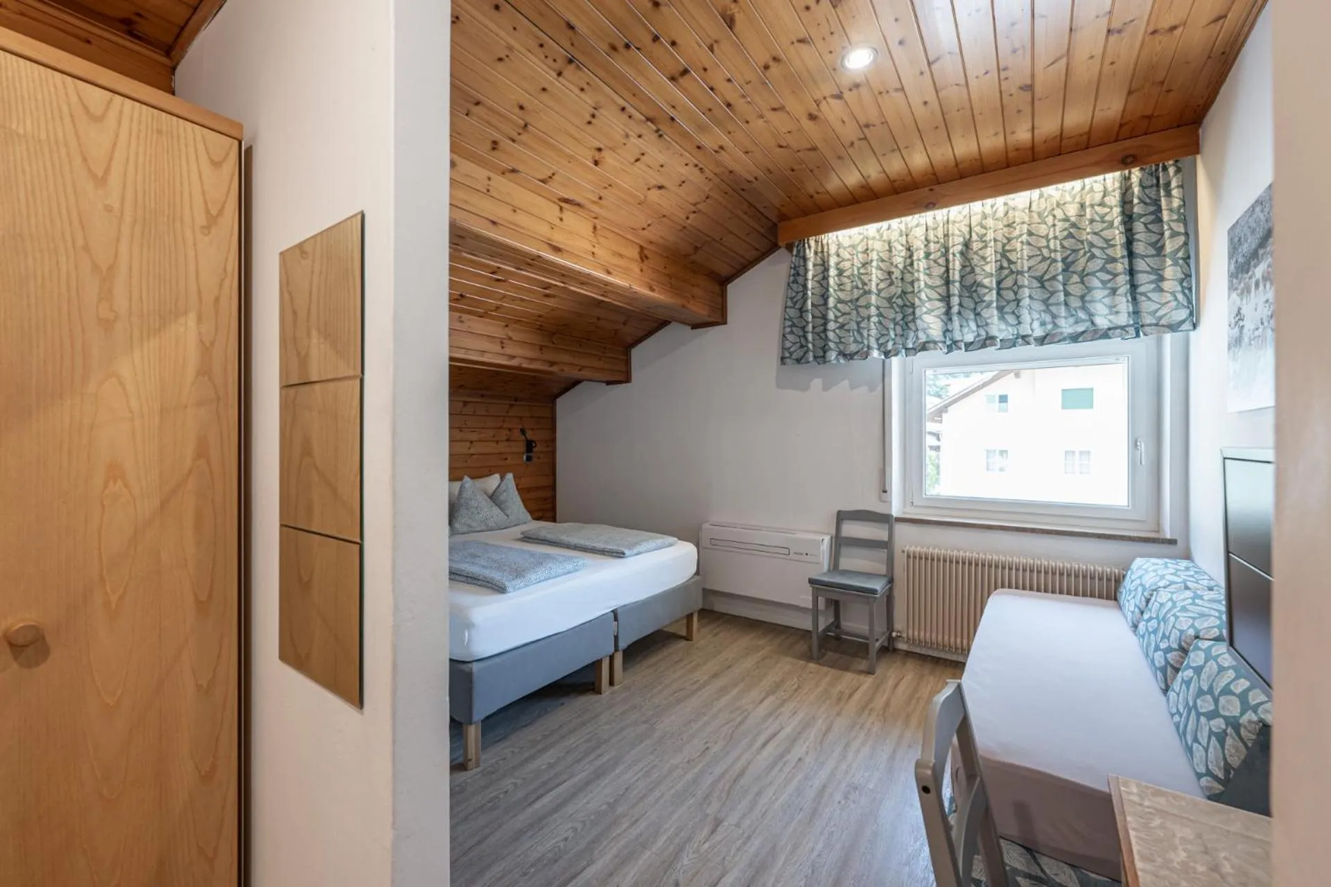 Bedroom, Bed in Gasthof Salurn